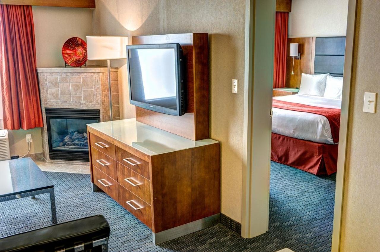 Extended Stay King Suite - Photo 2