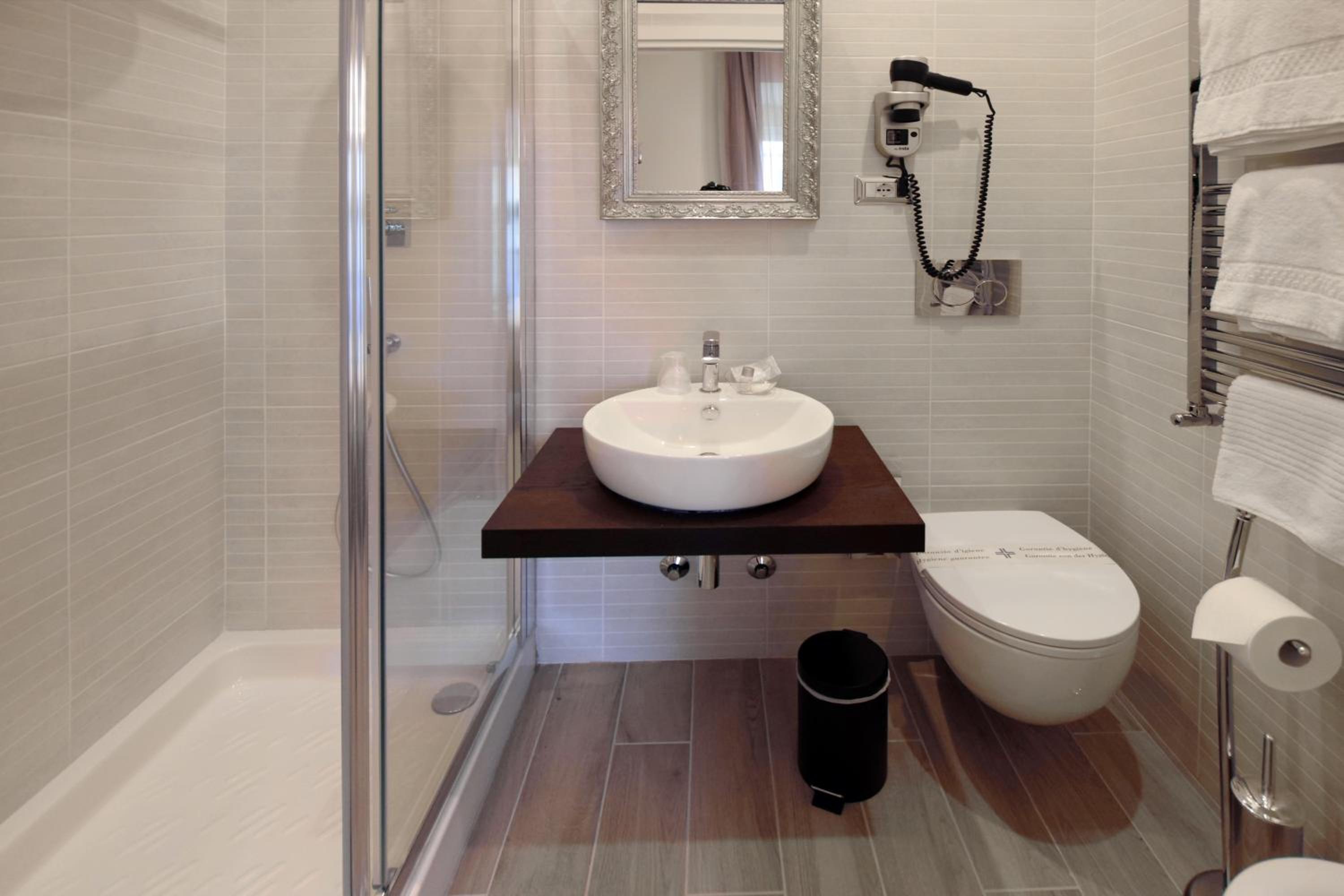 Single Room photo 3