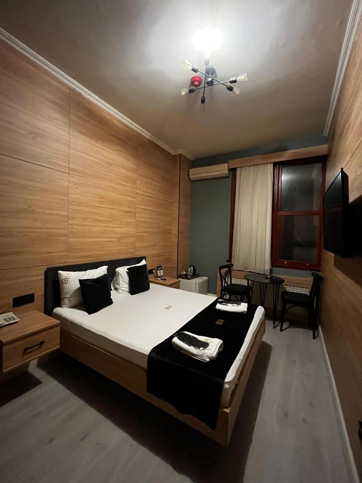Budget Double Room photo 3