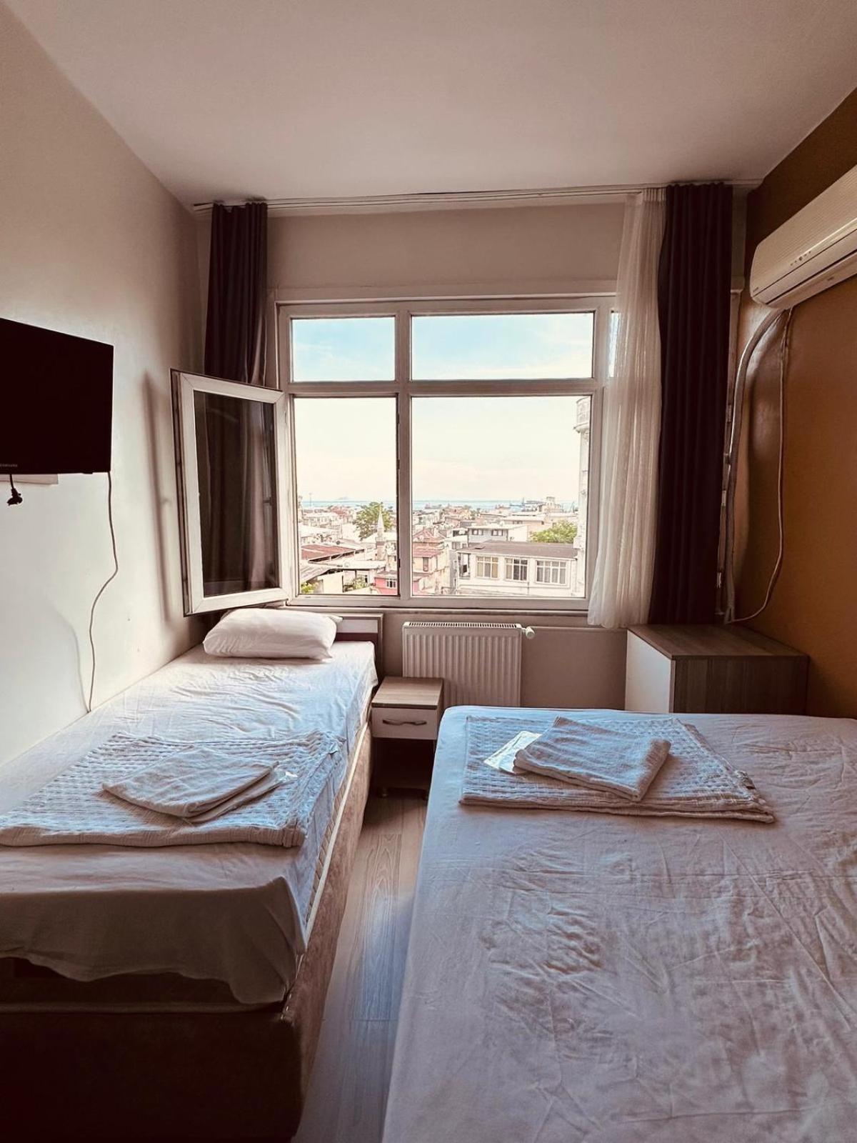 Standard Triple Room photo 2
