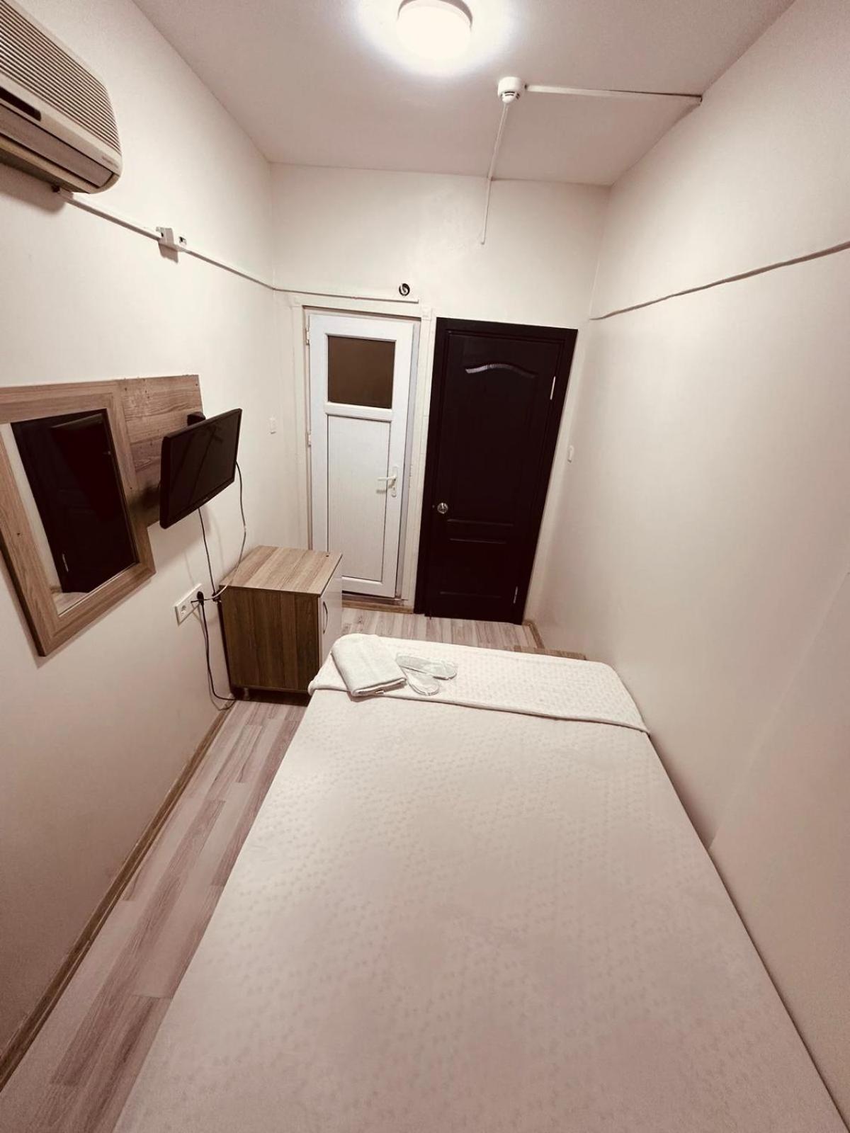 Standard Double or Twin Room photo 2