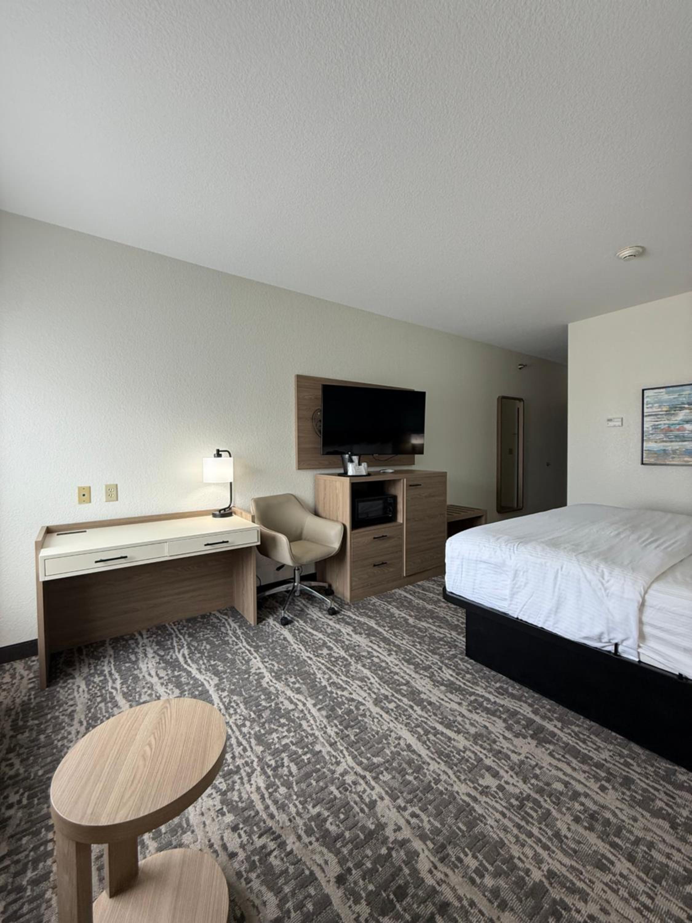 Deluxe King Room - Photo 3