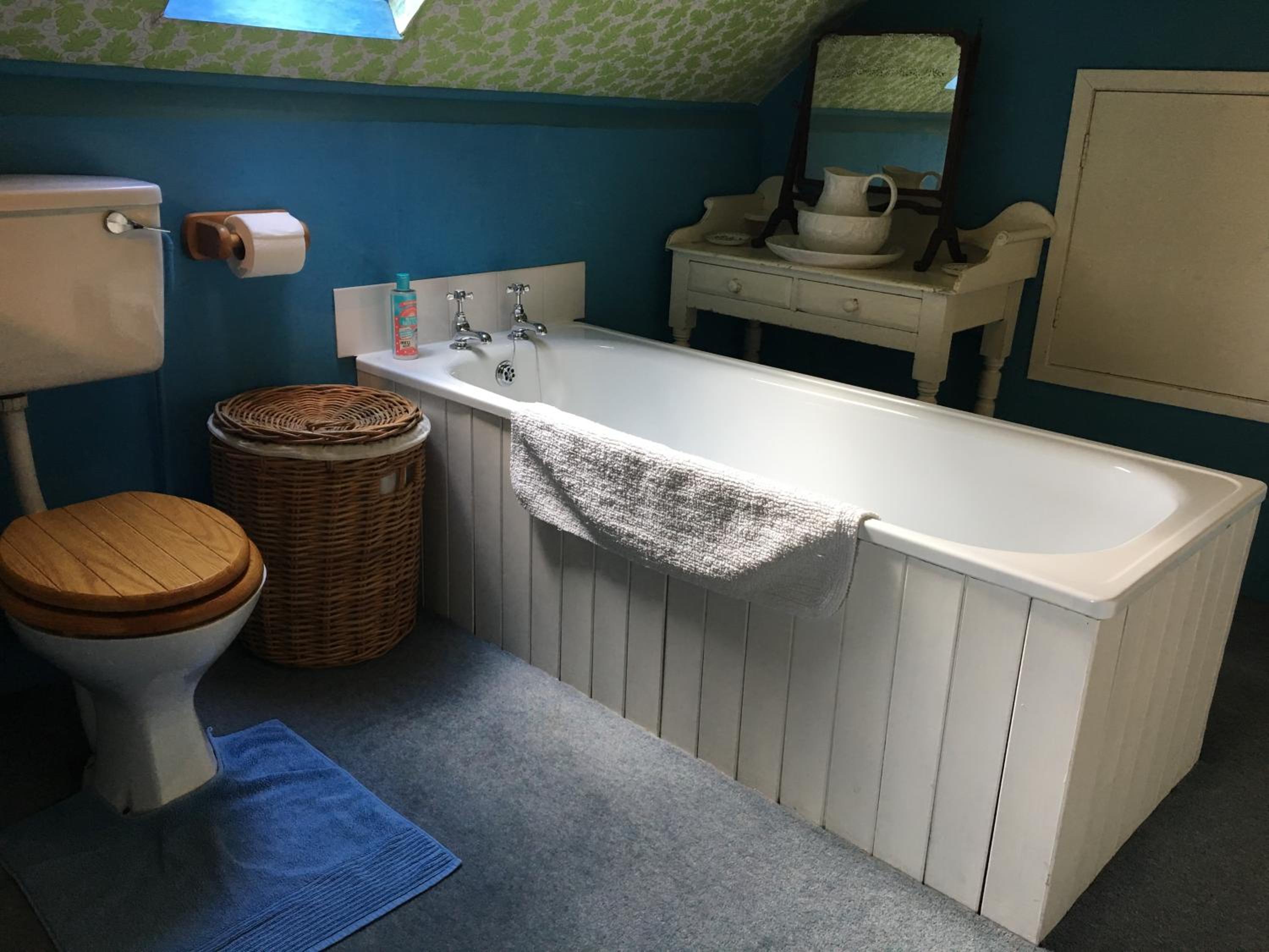 Deluxe Double Room with Bath photo 3