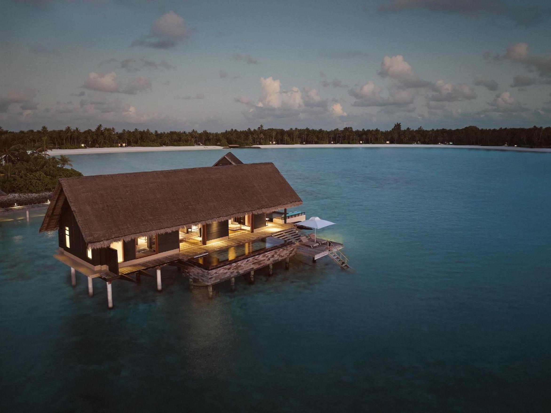 Grand Water Villa With Pool