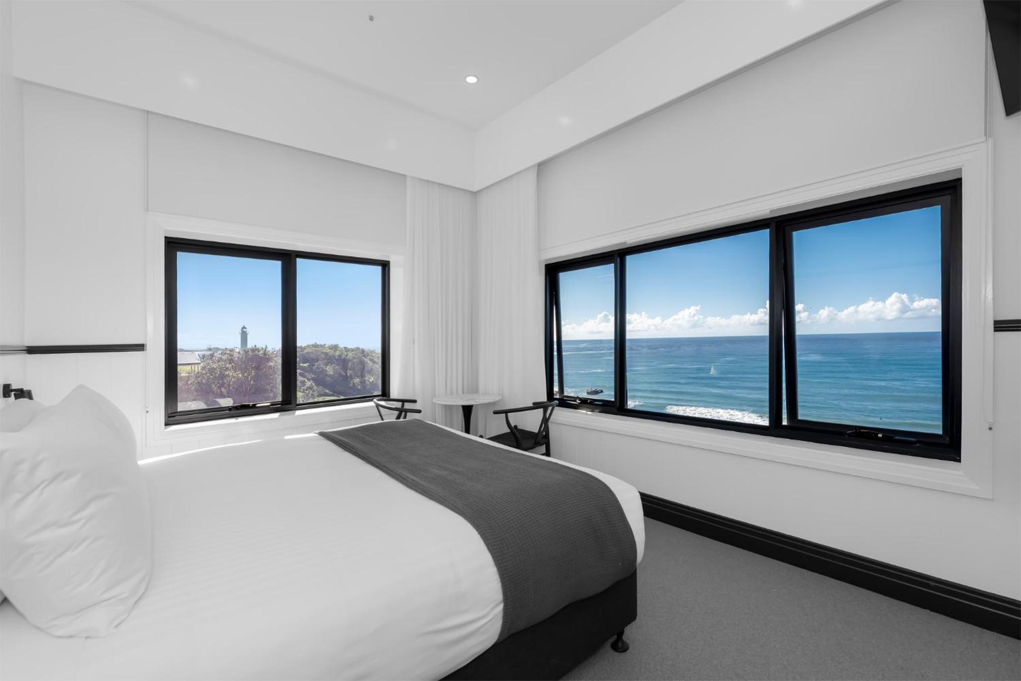 Deluxe Suite with Sea View