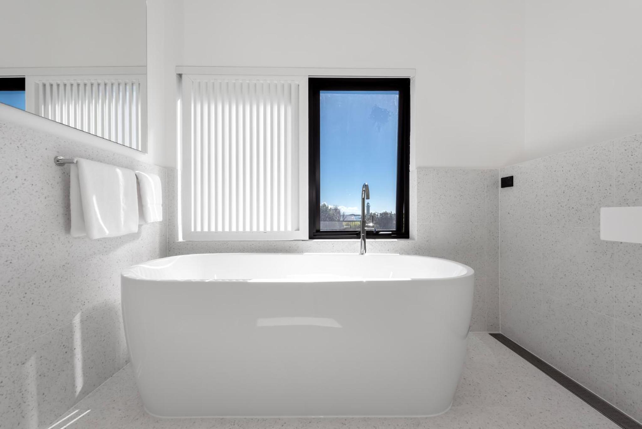 Deluxe Suite with Sea View photo 3