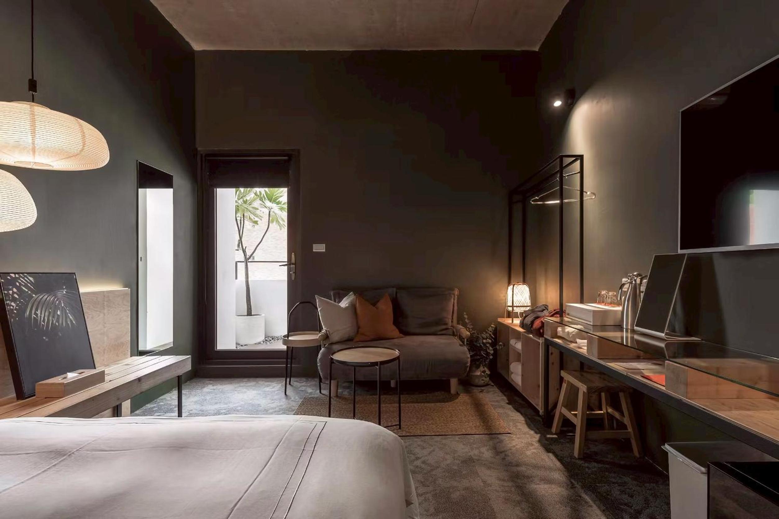 Upgraded Deluxe Double Room - Photo 1