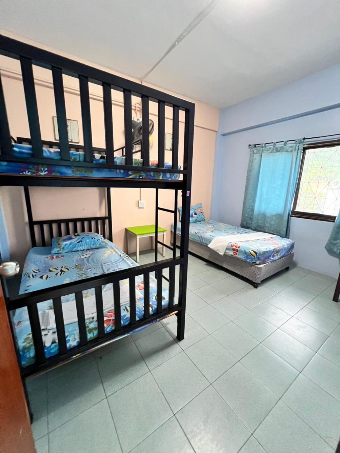 Triple Room with Shared Bathroom photo 1