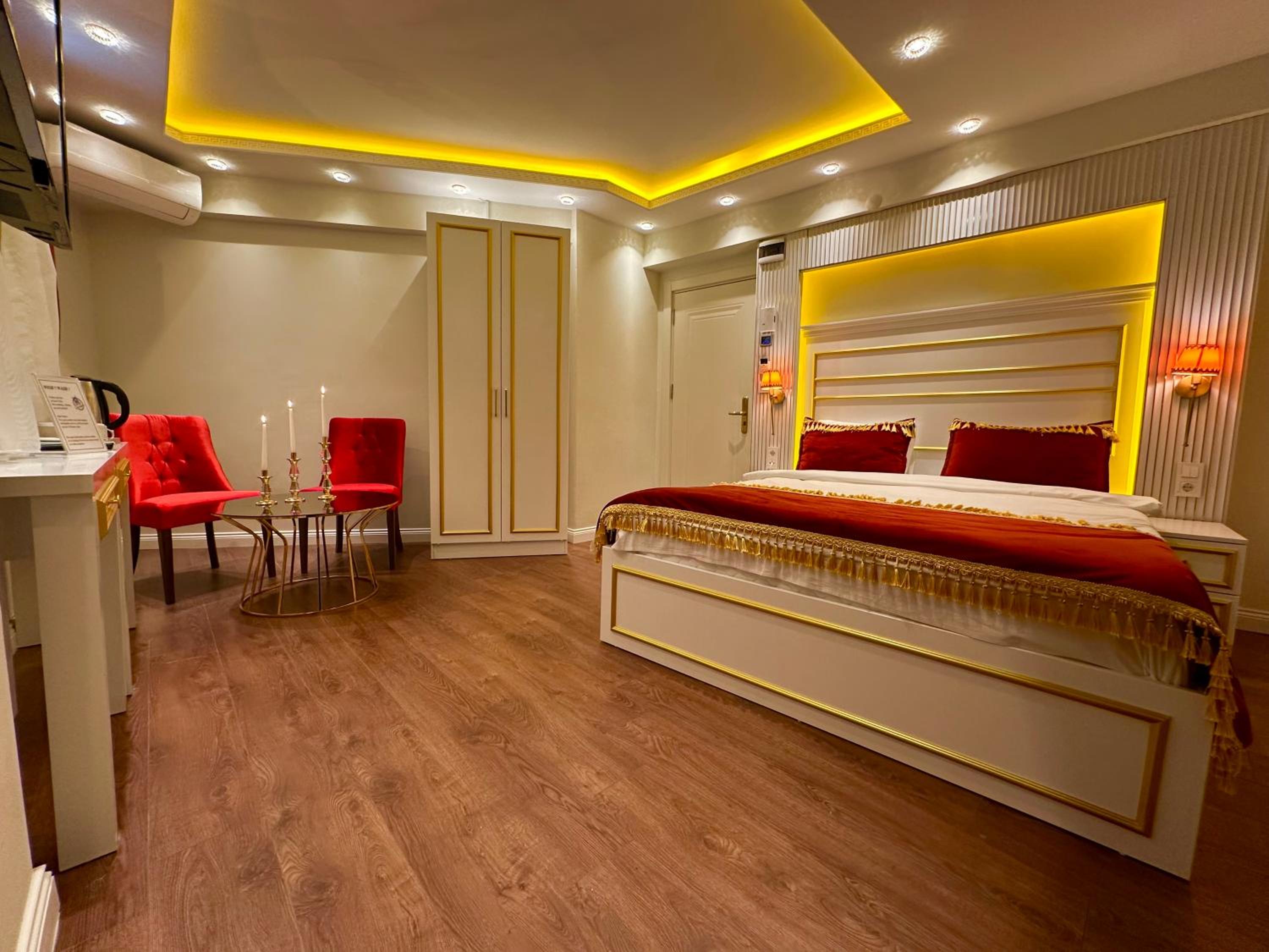 Deluxe Triple Room with Sea View