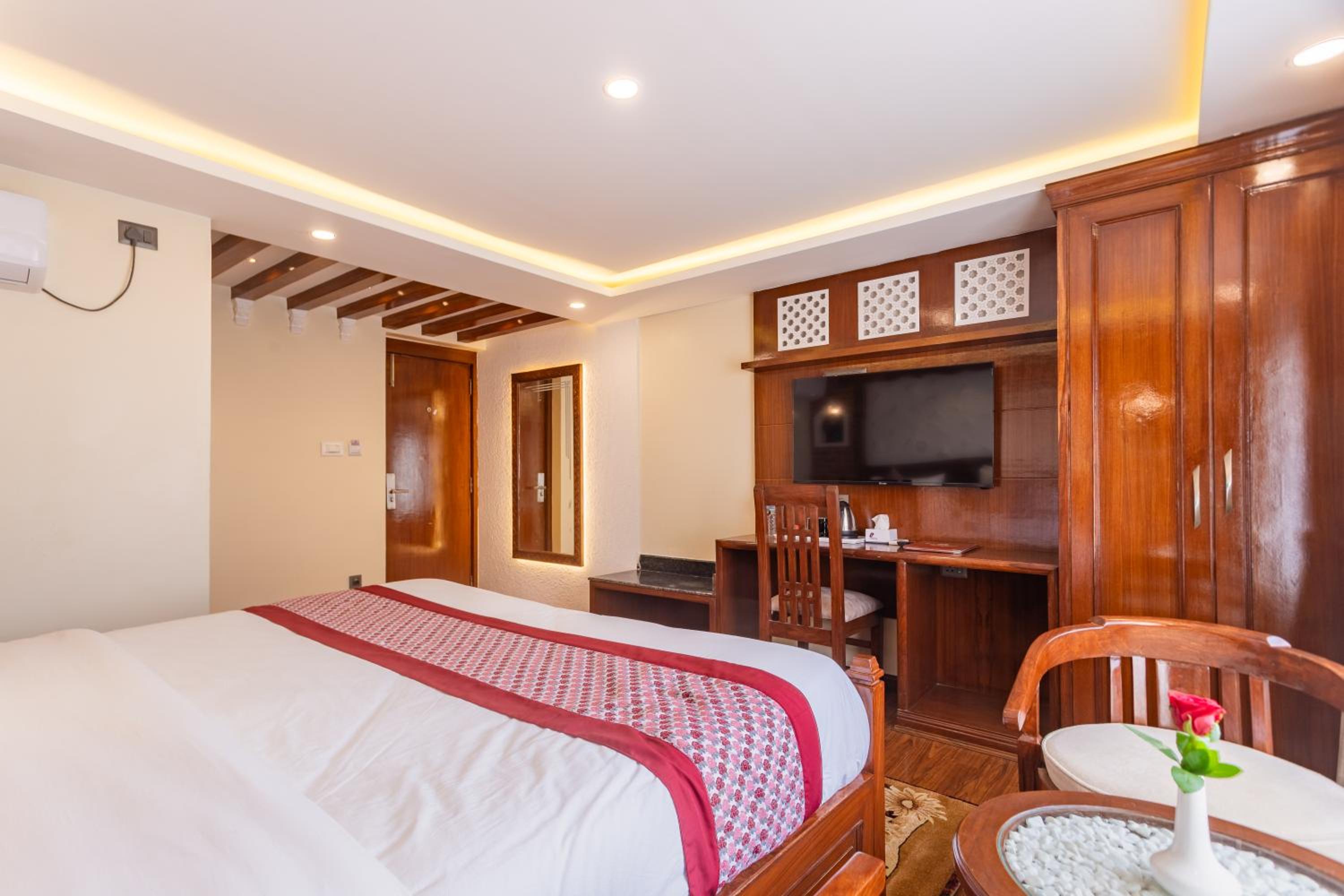 Deluxe Double Room - Photo 2