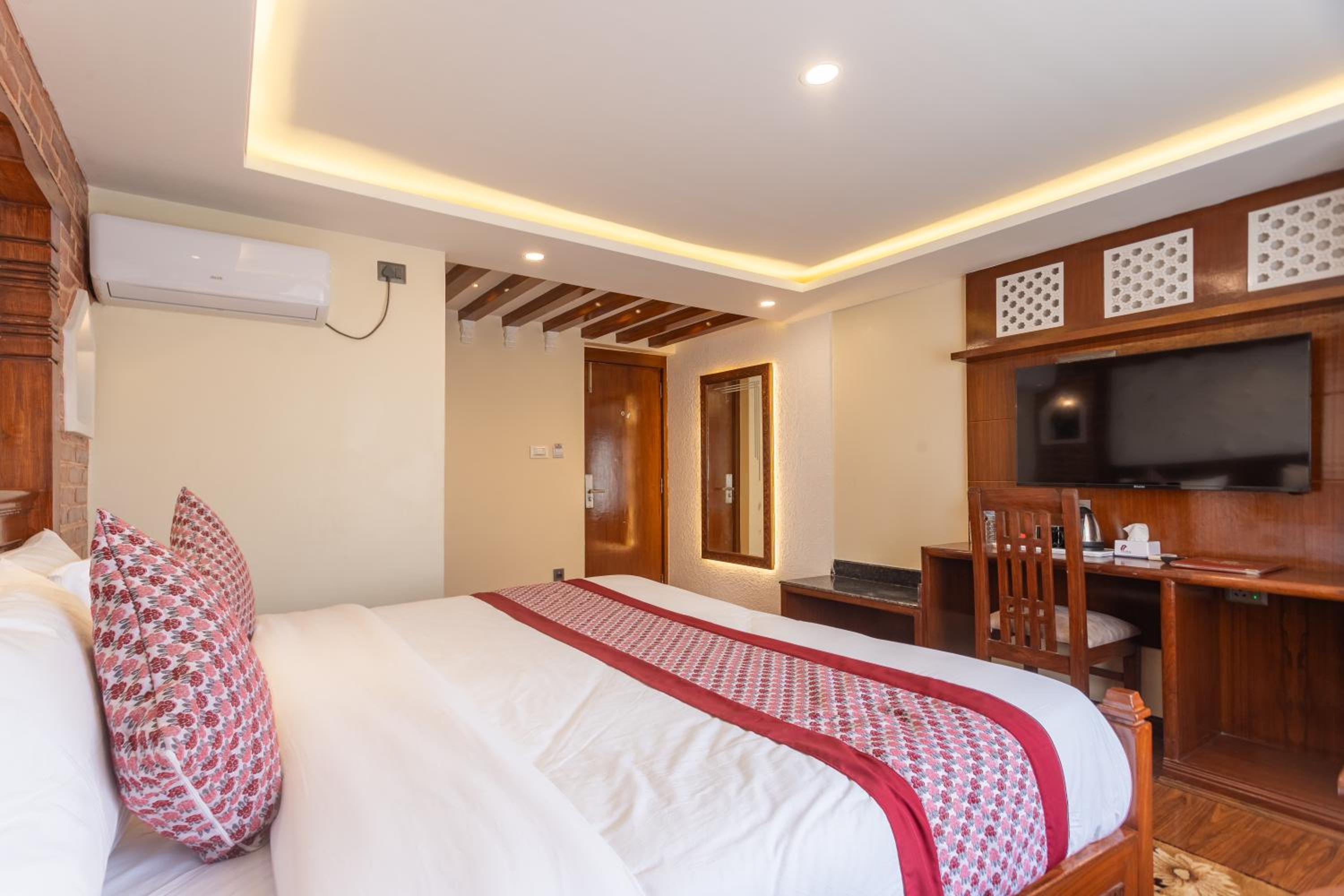 Deluxe Double Room - Photo 7