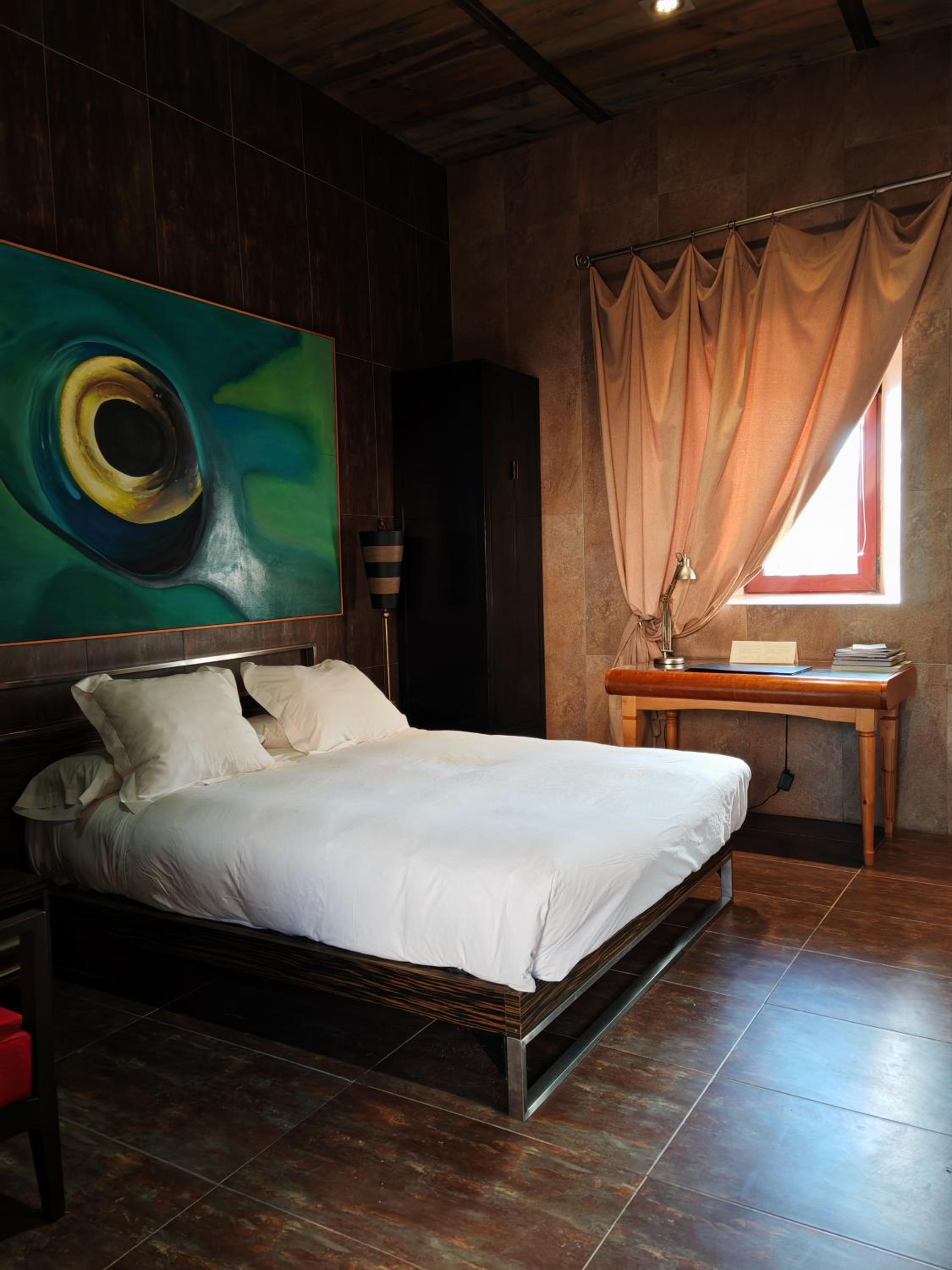 Double or Twin Room with Shower - Photo 1