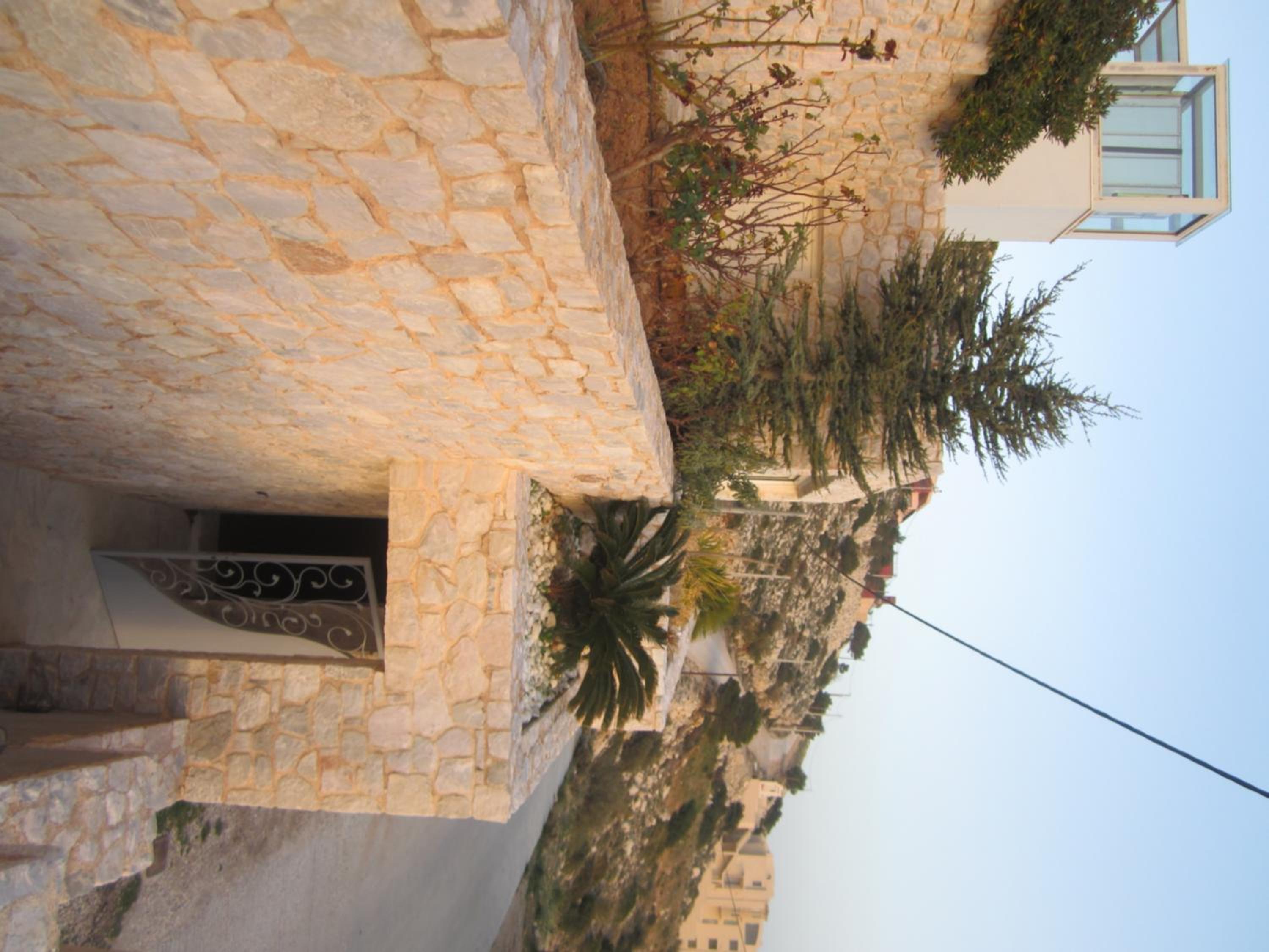 Deluxe Double Room with Balcony and Sea View - Photo 11