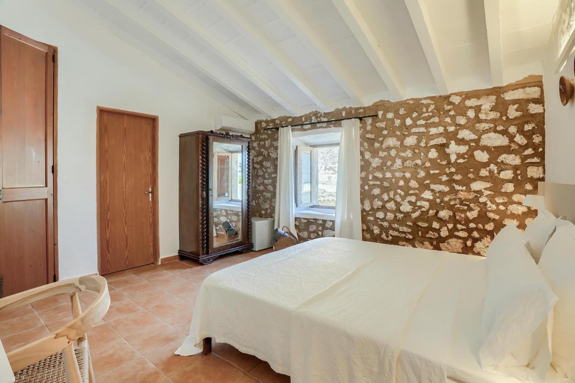 Superior Double Room with King Size Bed photo 2