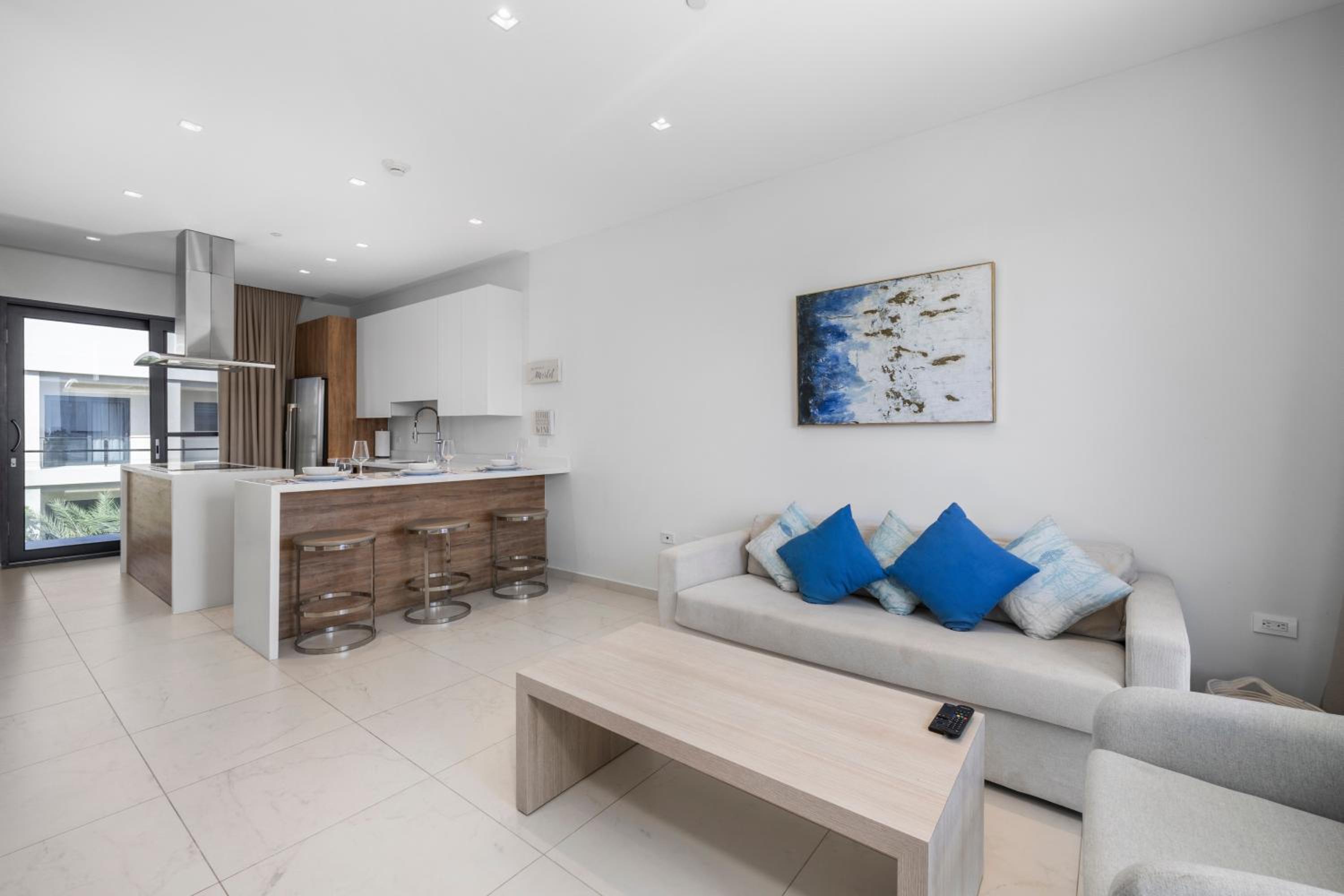 One-Bedroom Apartment with Balcony