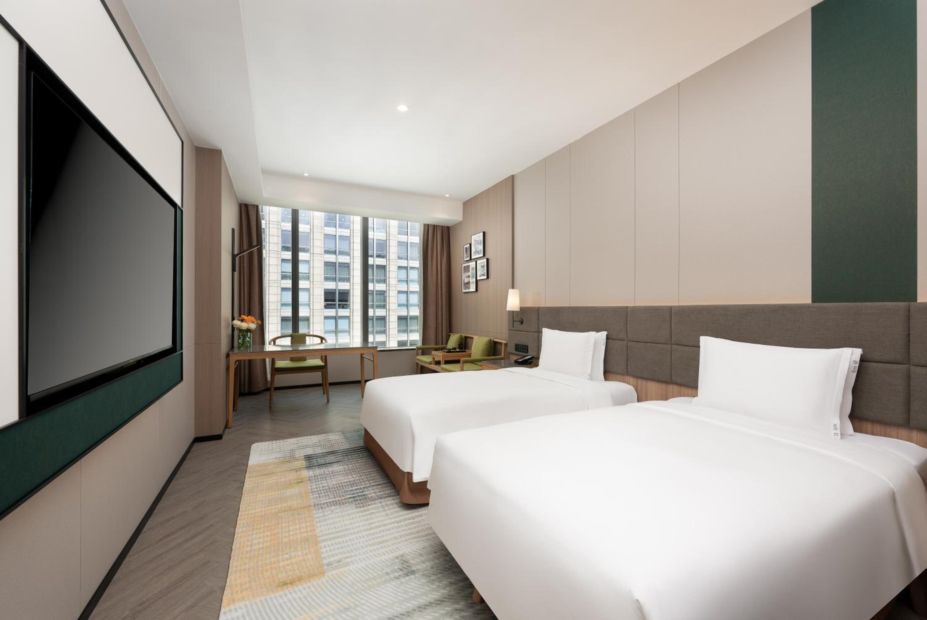 Premium Twin Room with City View