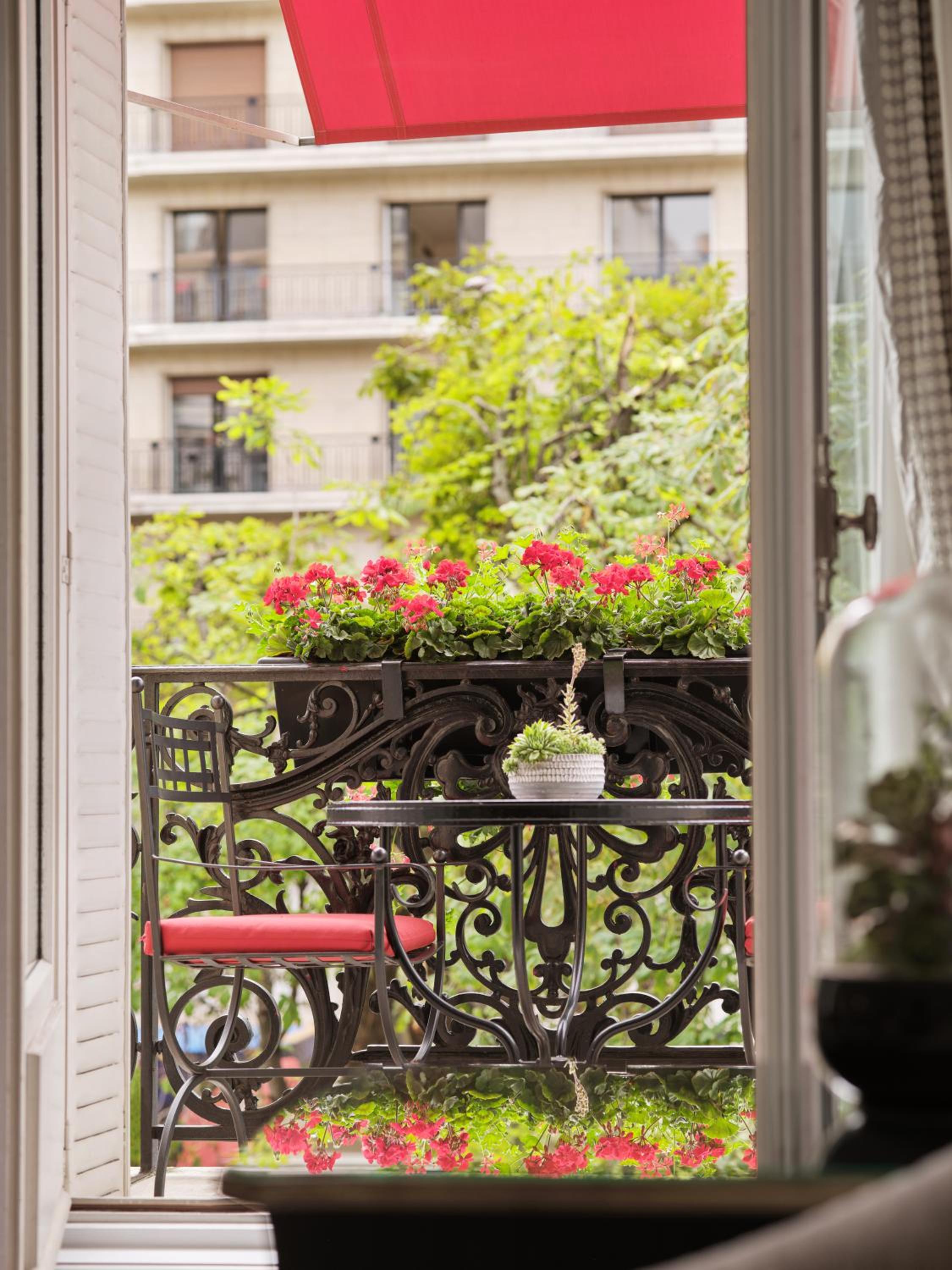 Eiffel Suite