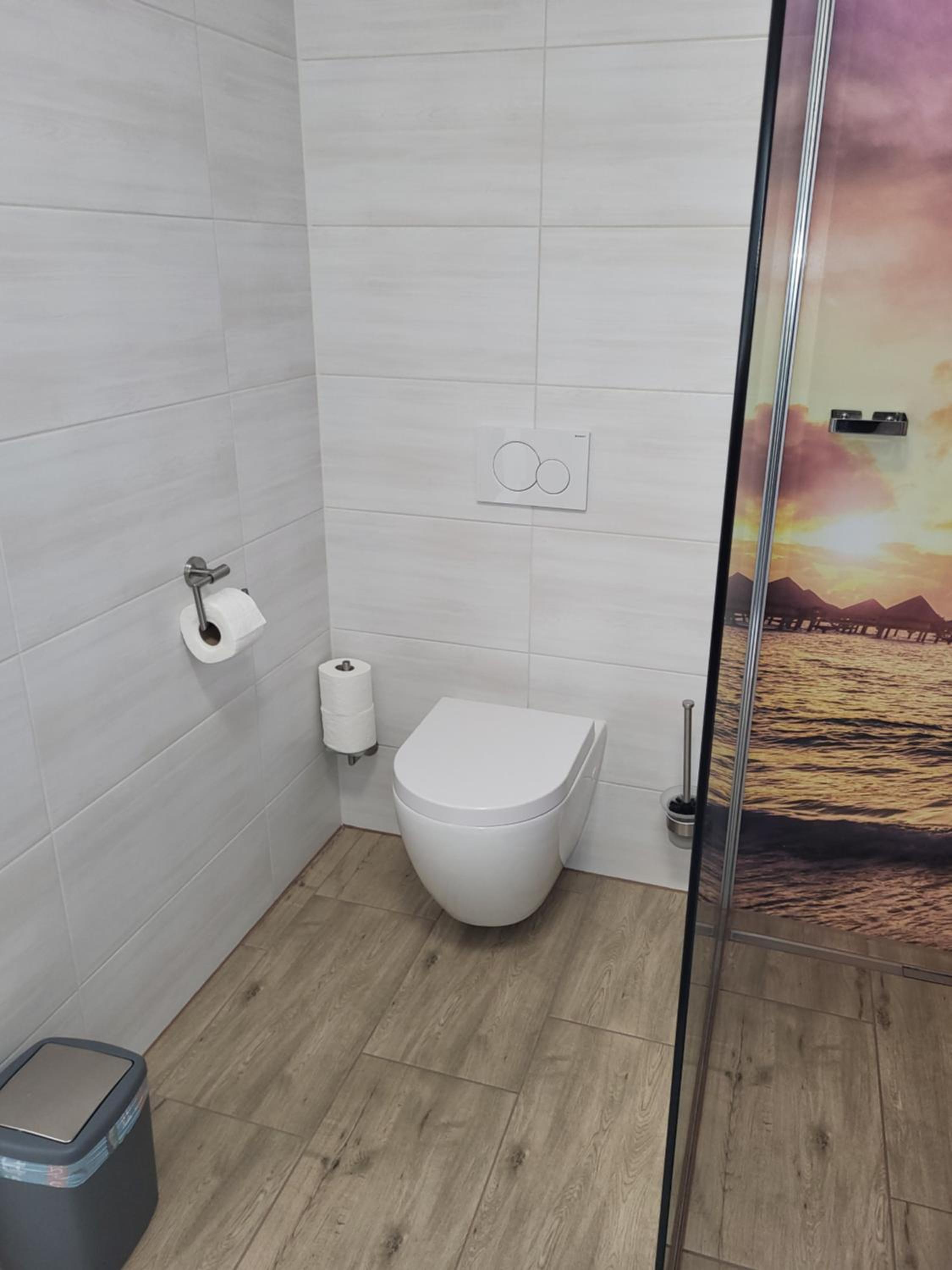 One-Bedroom Apartment with Balcony