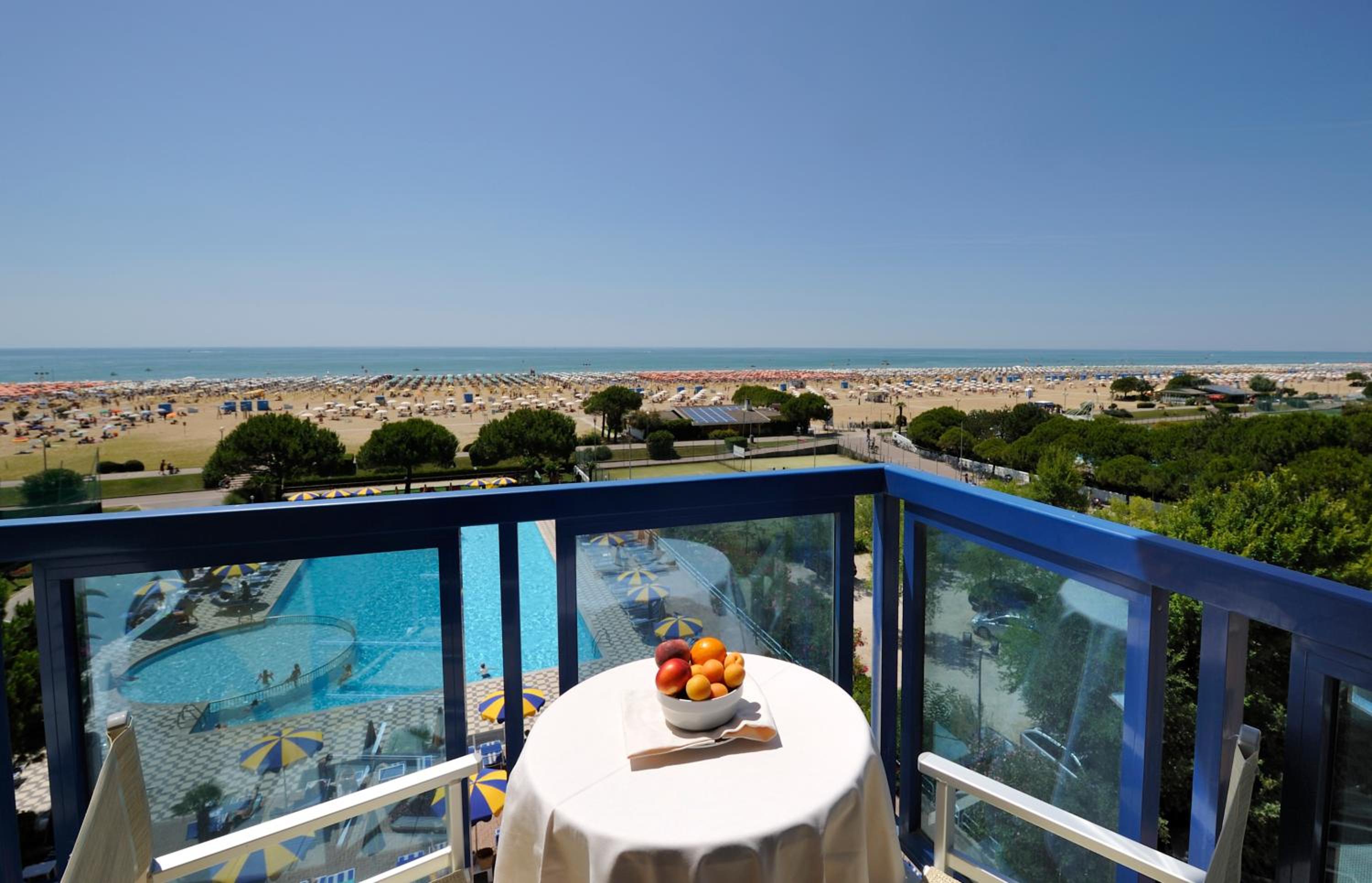 Standard Double Room with Sea View - Photo 5
