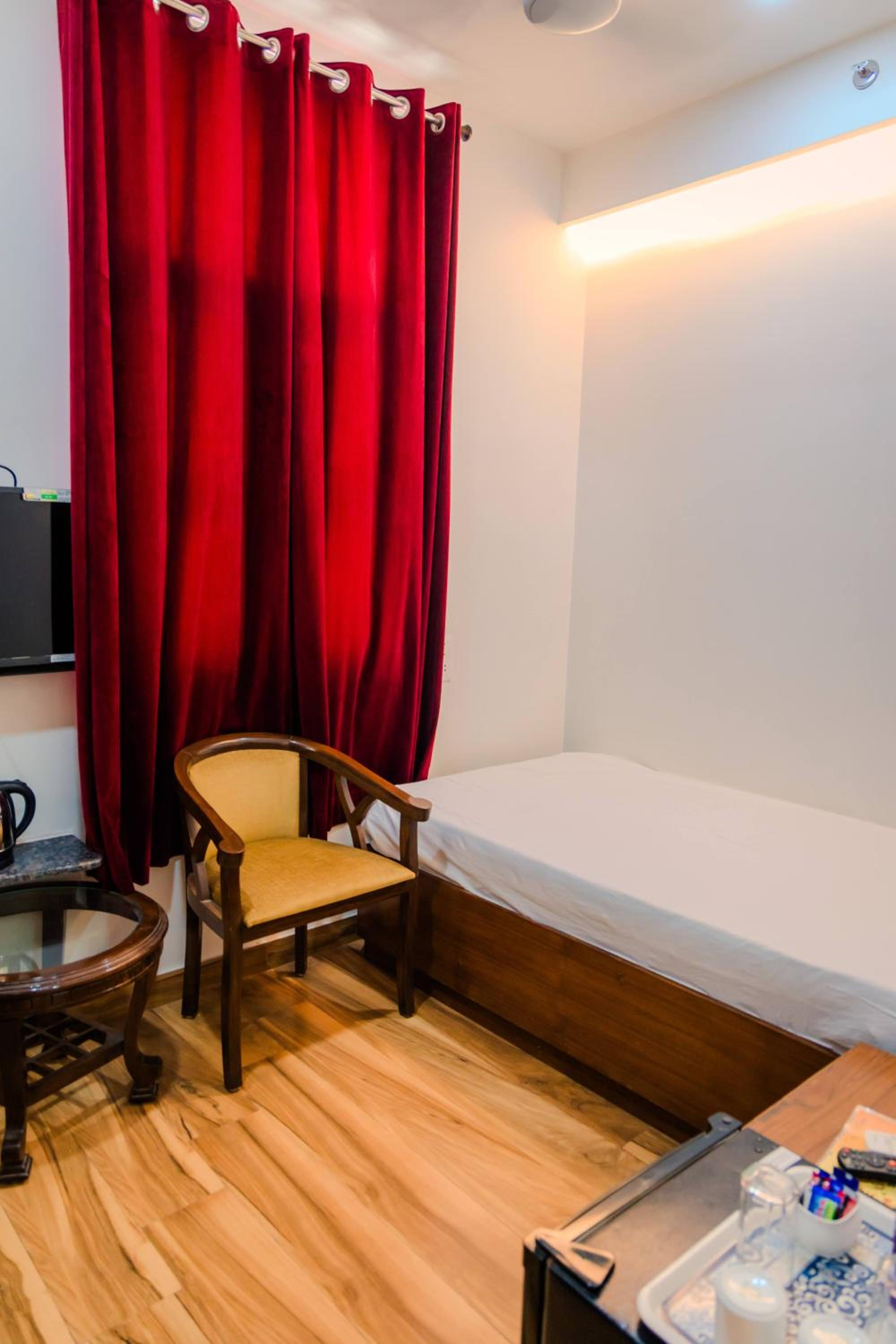 Economy Single Room