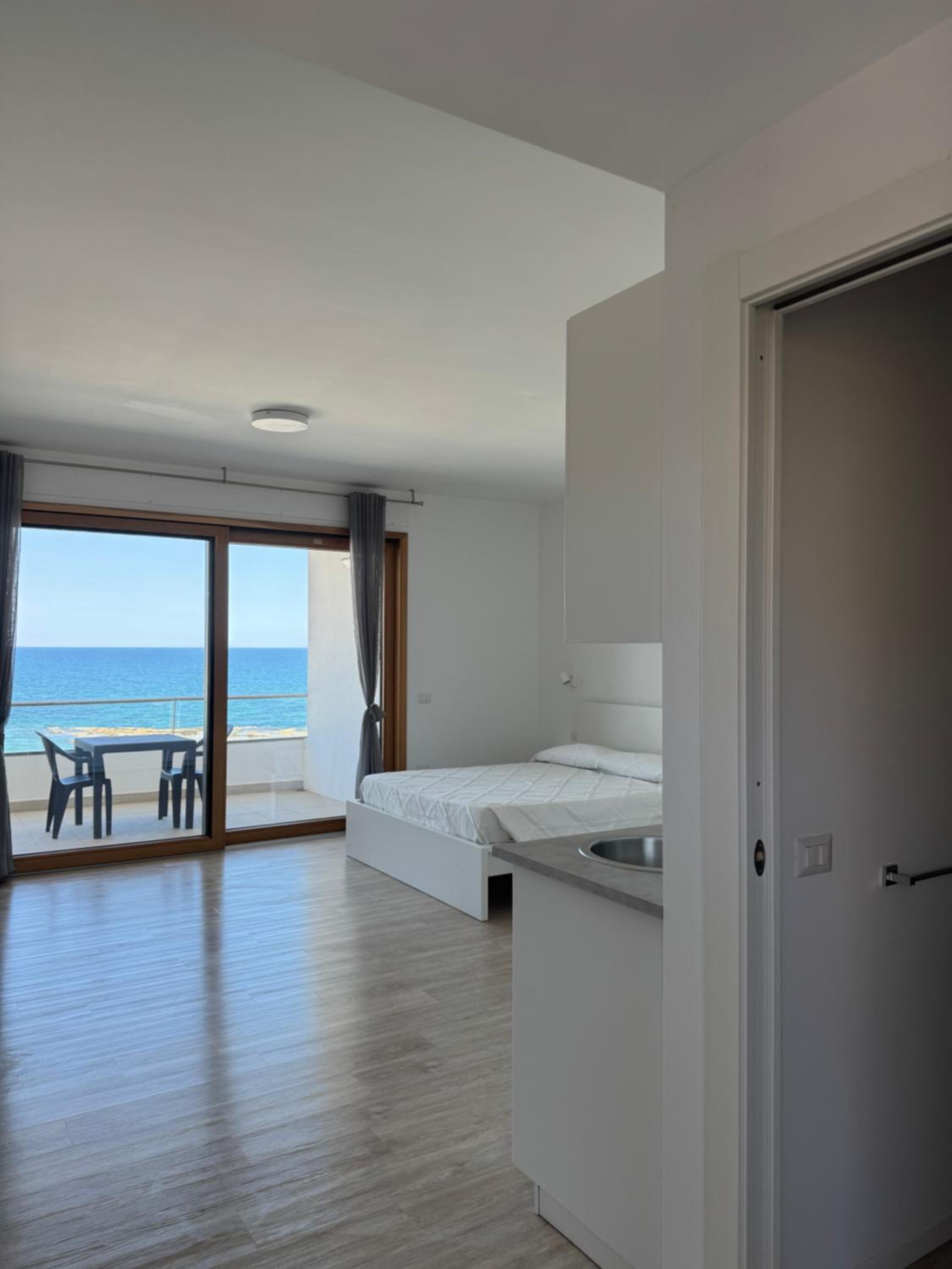 Studio with Sea View photo 1