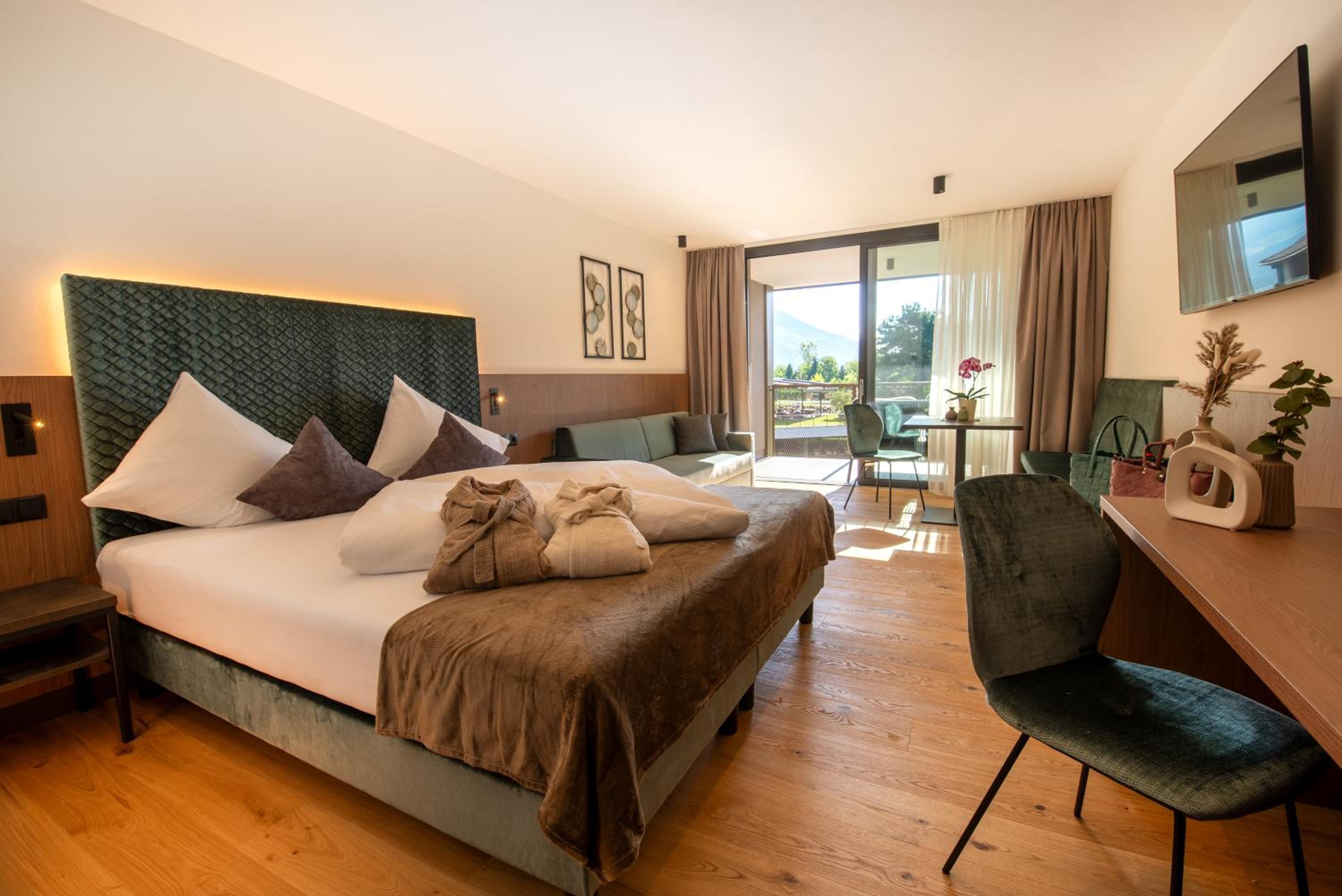 Double Room with Balcony (2 Adults + 1 Child)