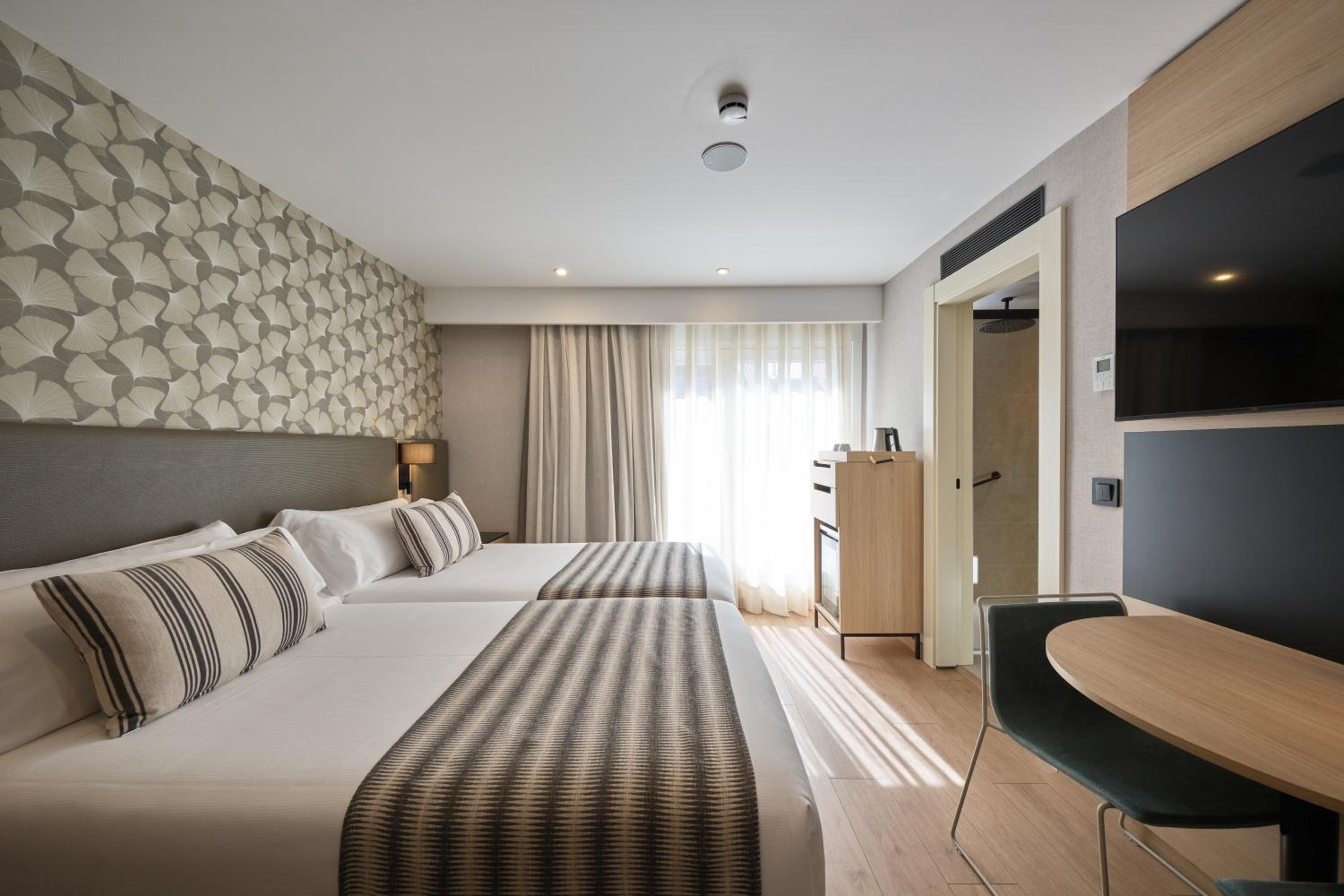 Premium Deluxe Terrace Room