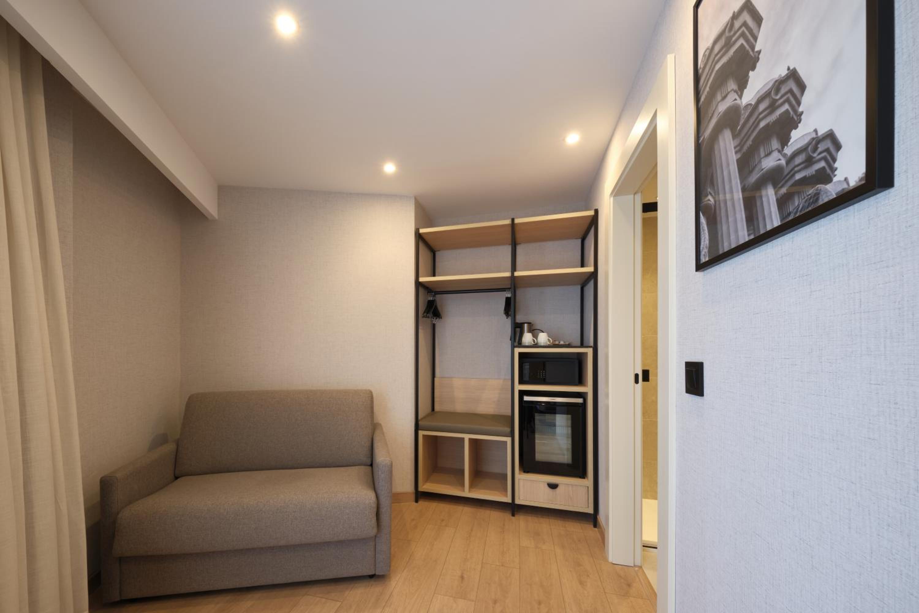 Premium Triple Room Terrace Pool
