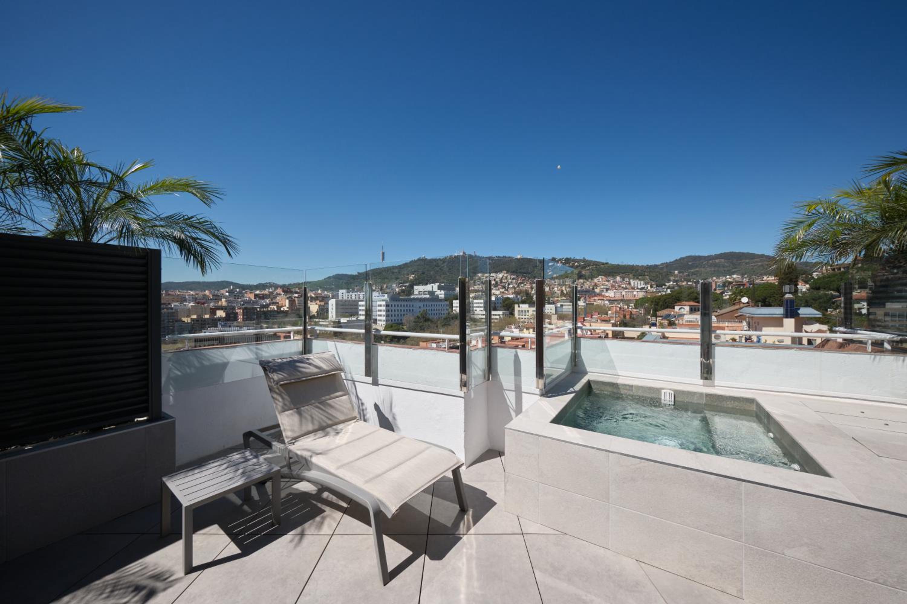 Premium Triple Room Terrace Pool photo 3