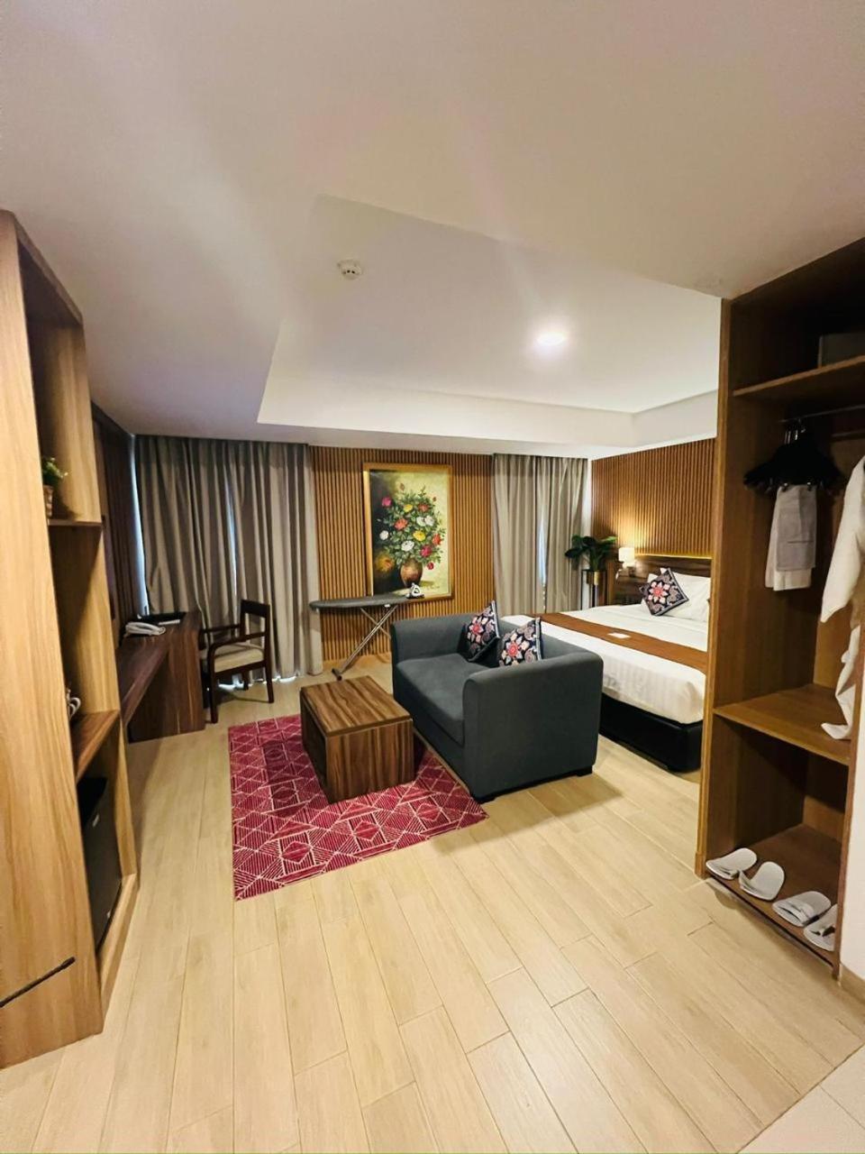 Junior Suite - 1 King Bed 32Sqm Free Wifi Balcony photo 2