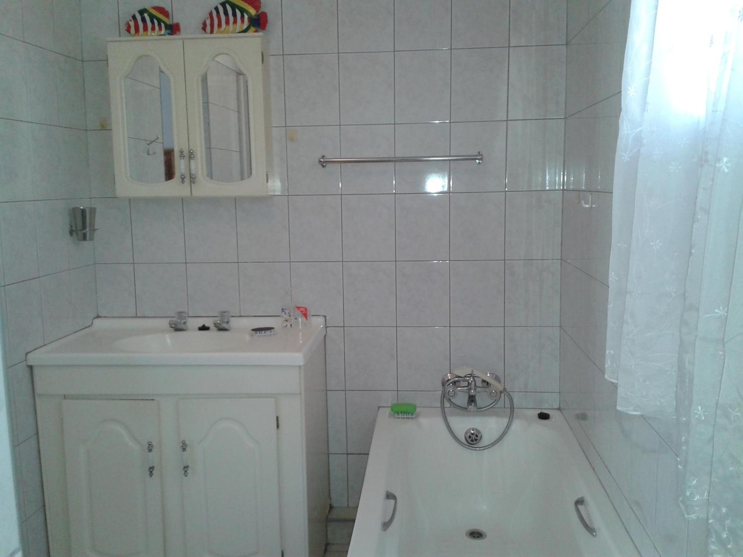 Two-Bedroom Apartment - Photo 4