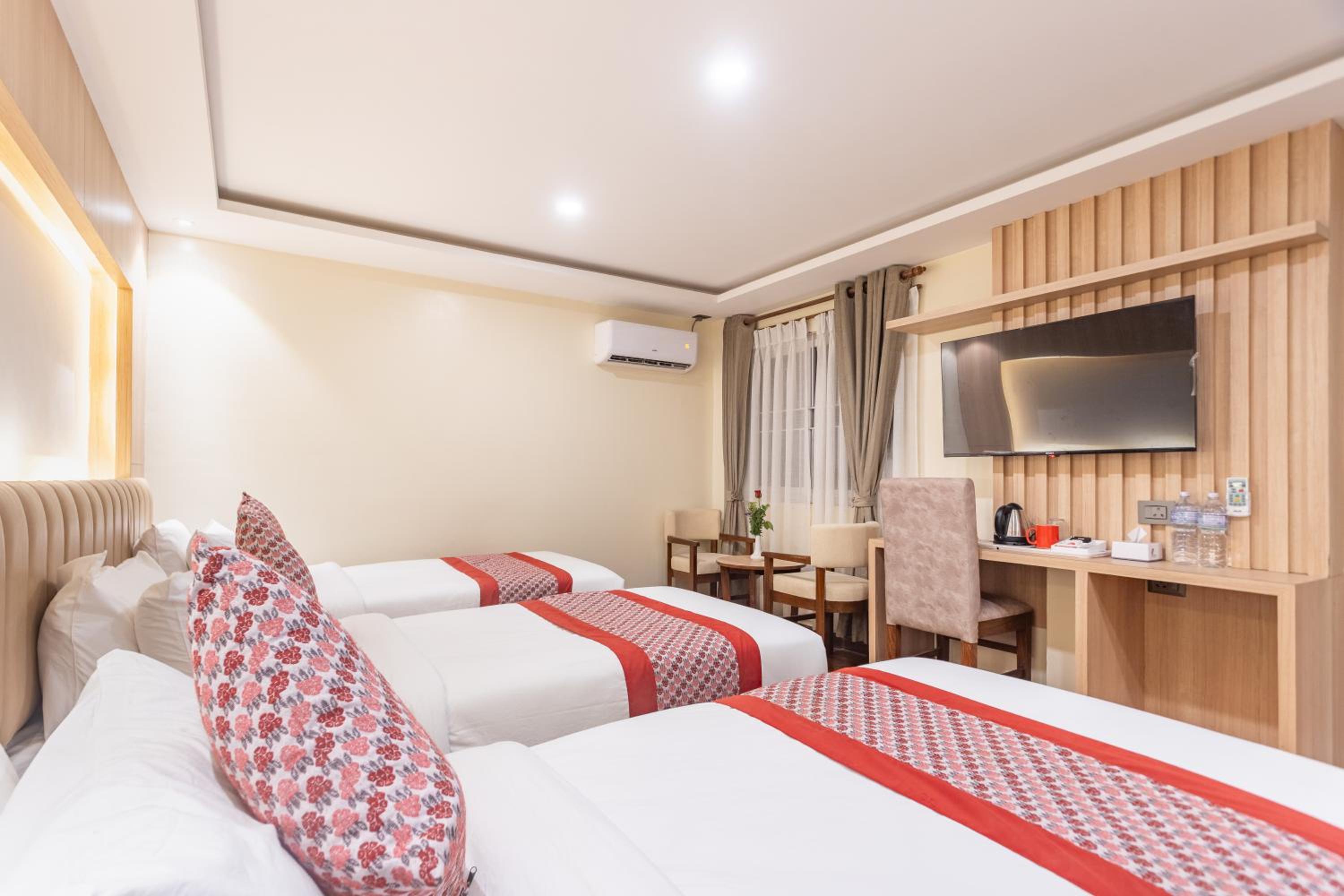 Deluxe Triple Room - Photo 2