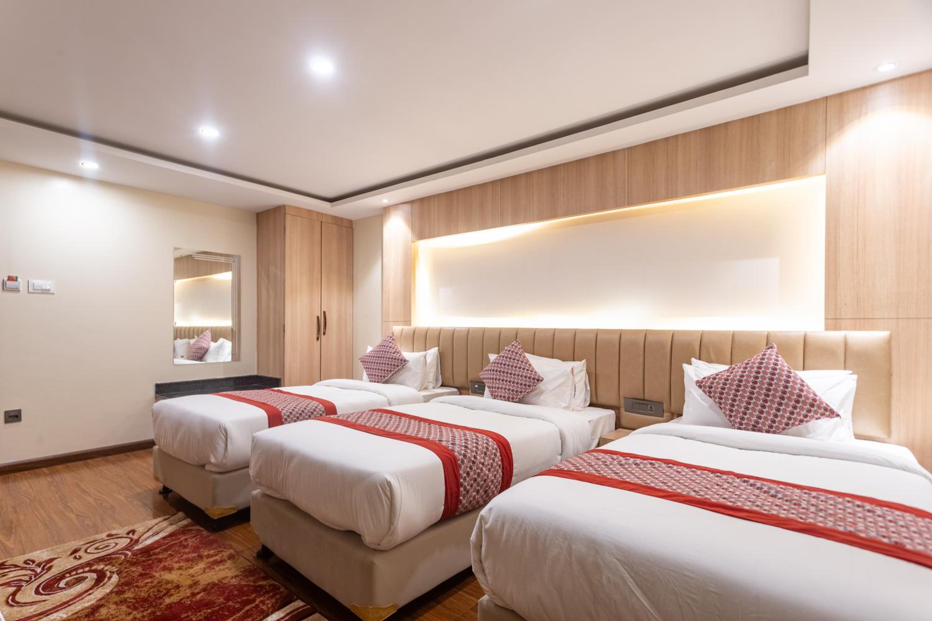 Deluxe Triple Room - Photo 3