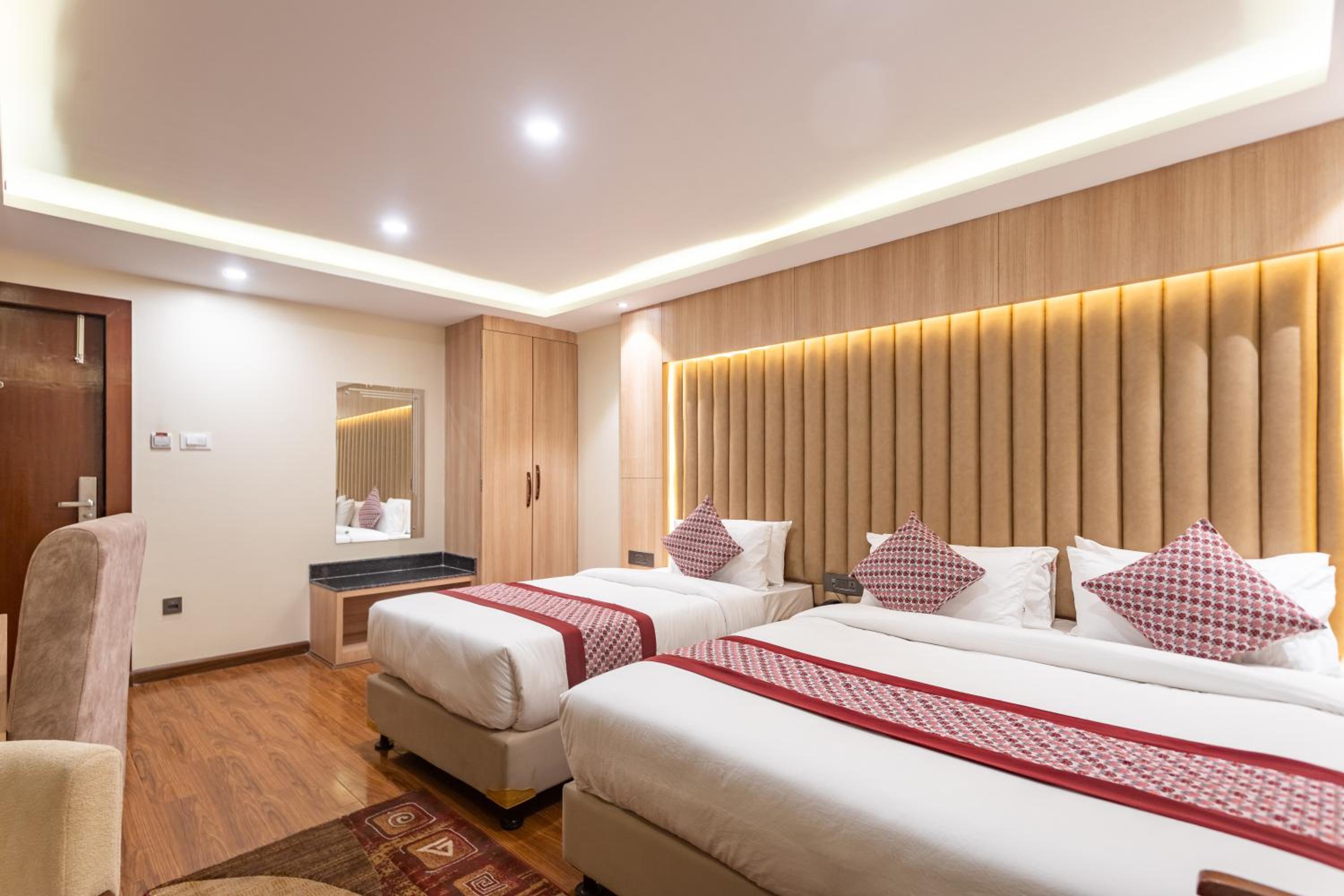 Deluxe Triple Room - Photo 8