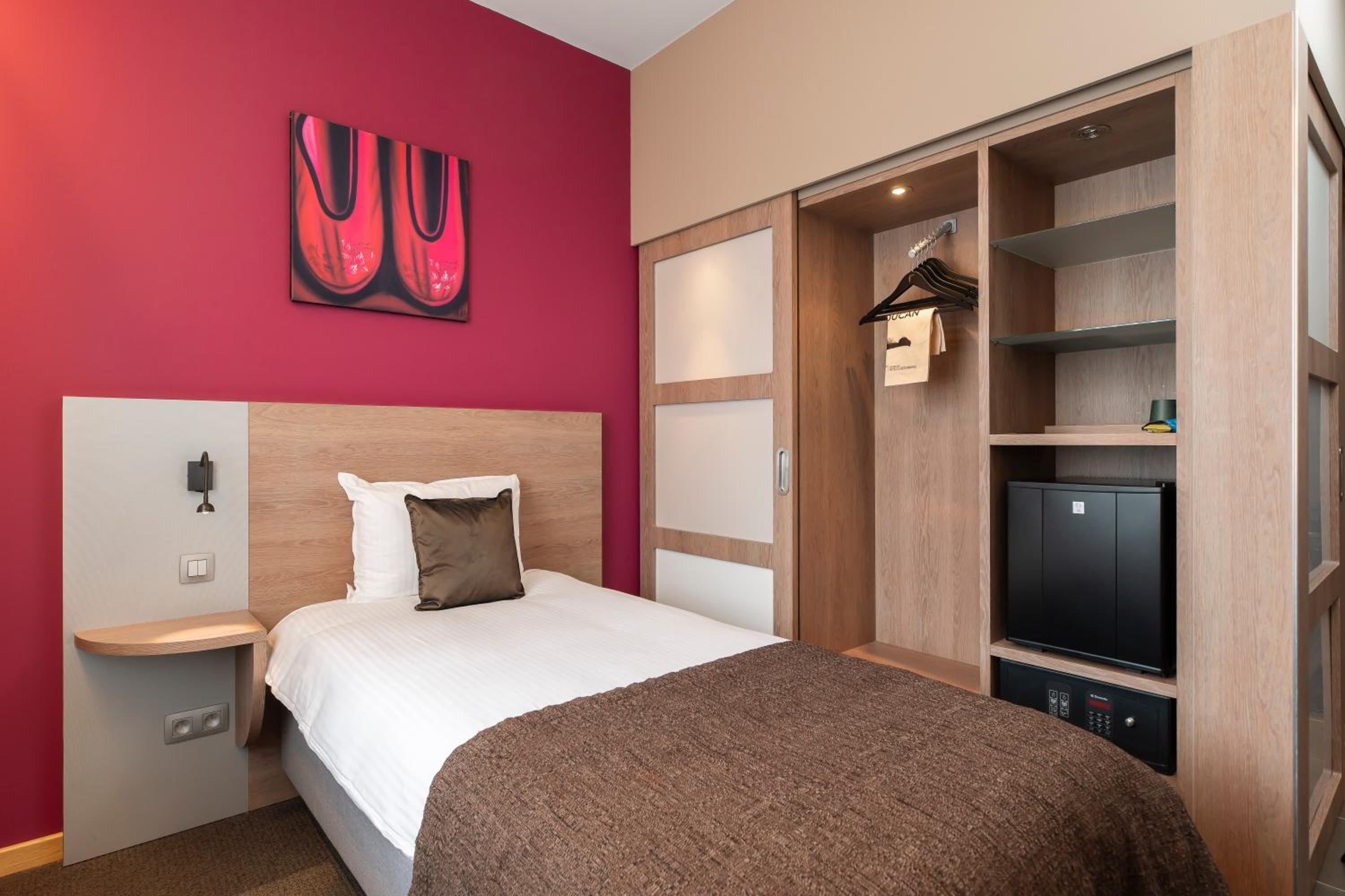 Single Room photo 2