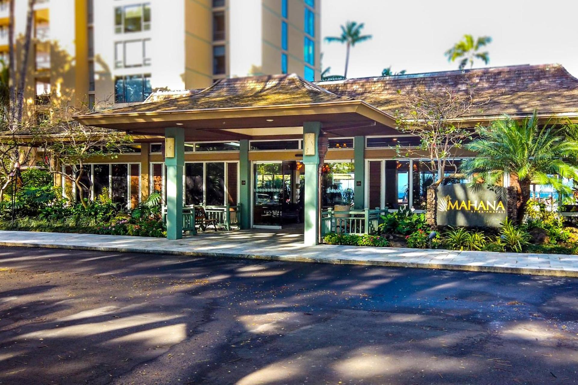 KBM Resorts   Spacious 6-Bedroom Mahana Collection   Multi Unit Listing   Same Building   Ocean Front   3 Free Rental Cars MAH-301/419/611