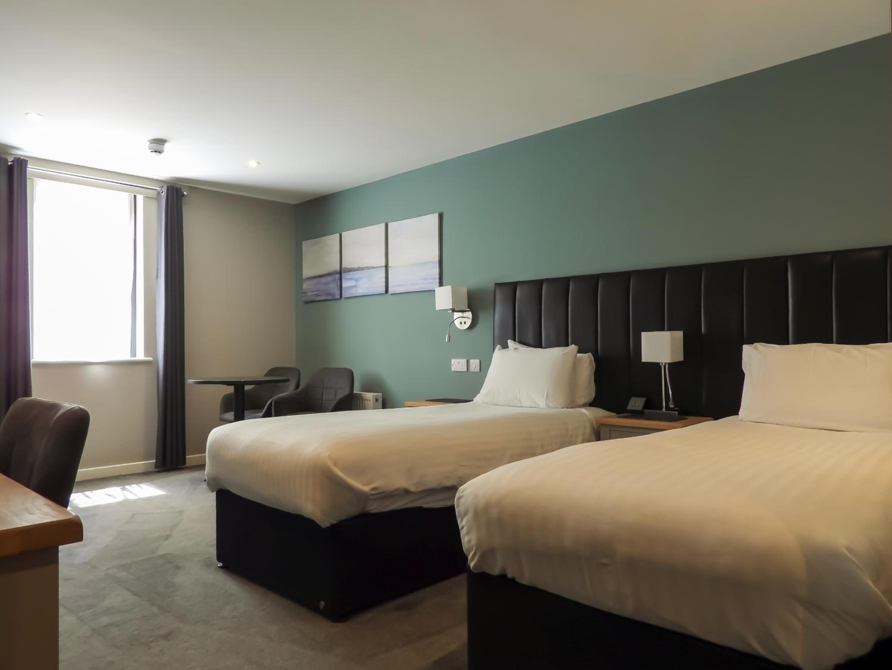 Twin Room with Terrace - Photo 4