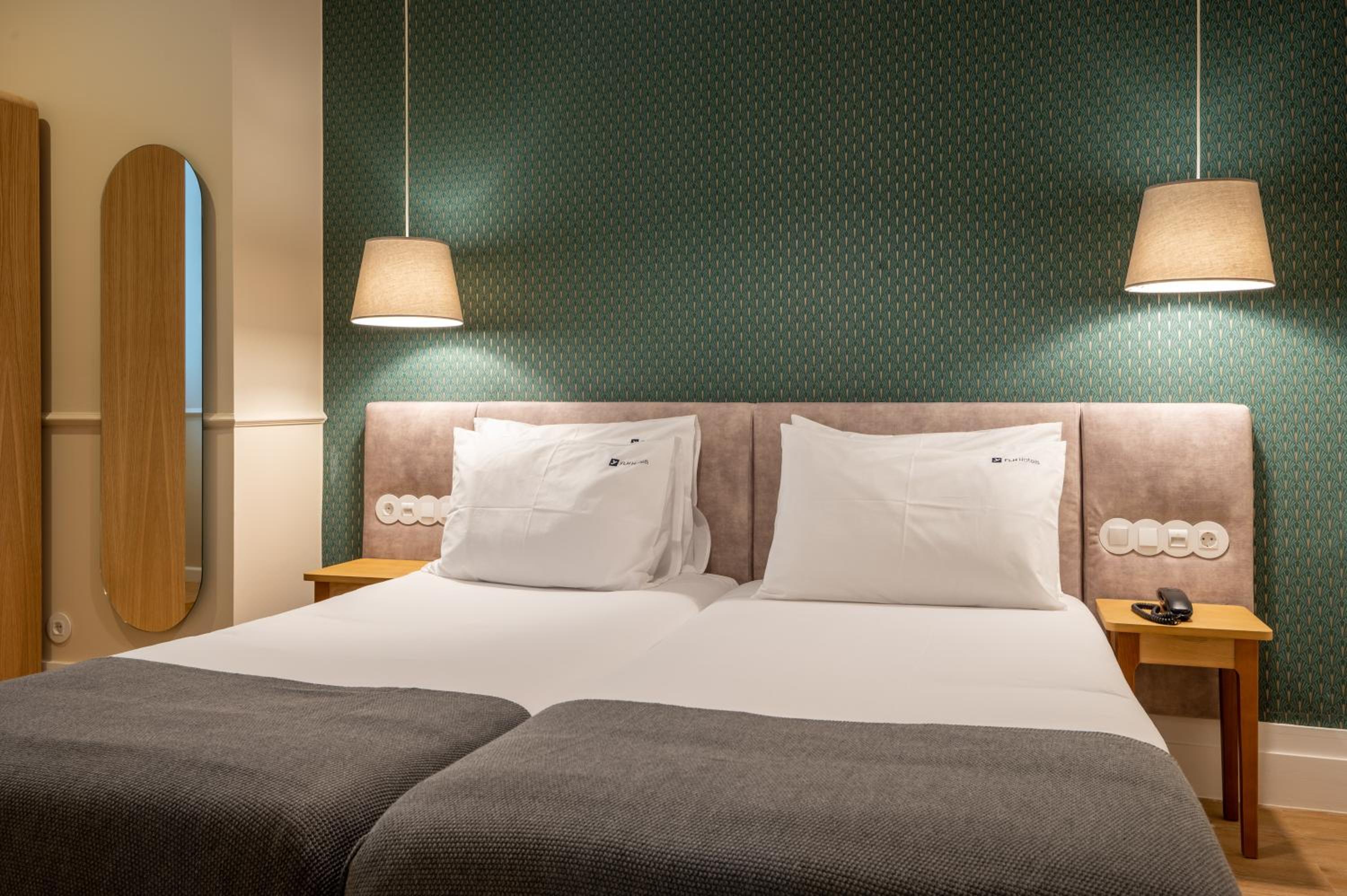 Economy Twin Room photo 1