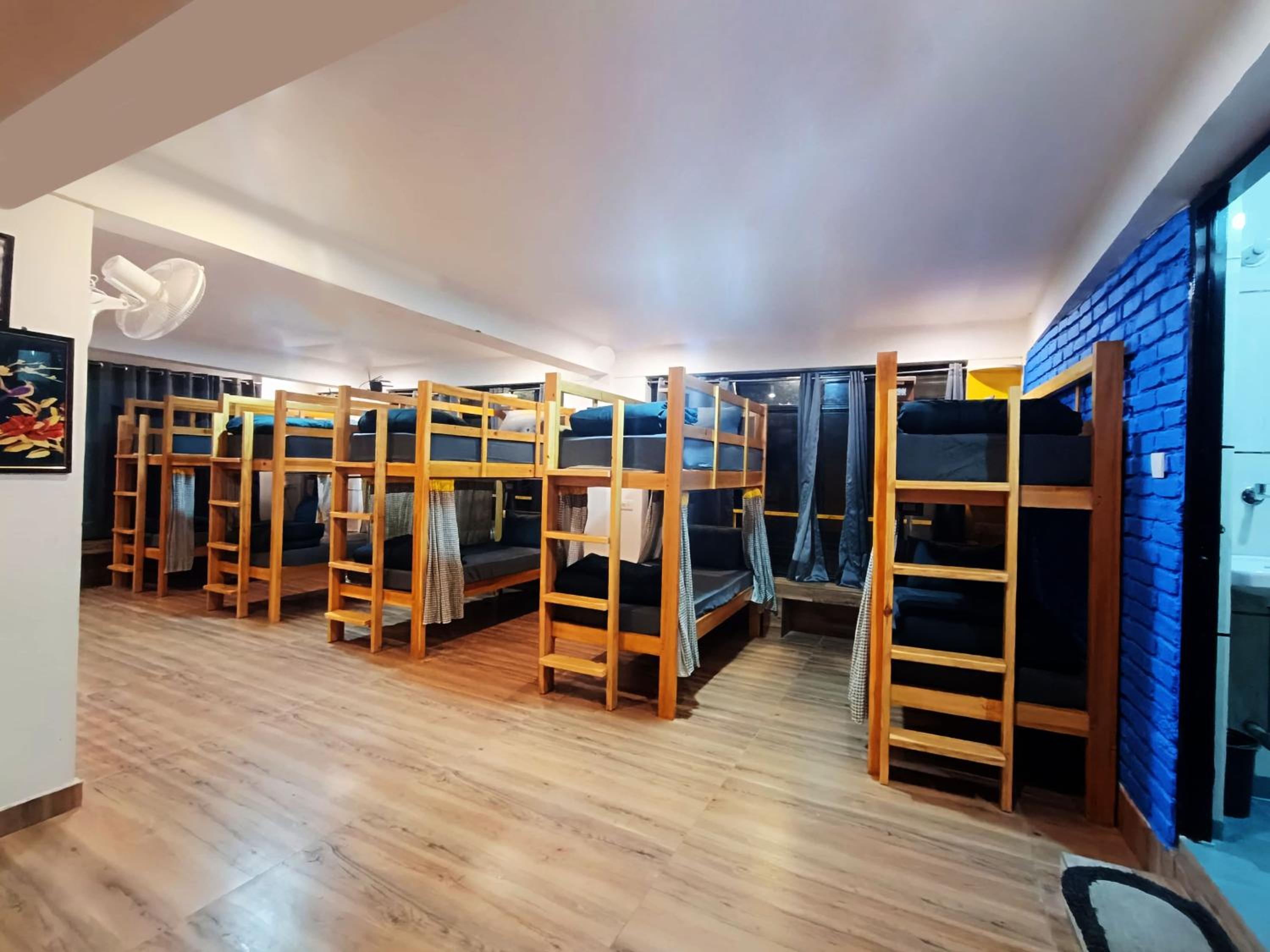 Bed in 10-Bed Mixed Dormitory Room photo 3