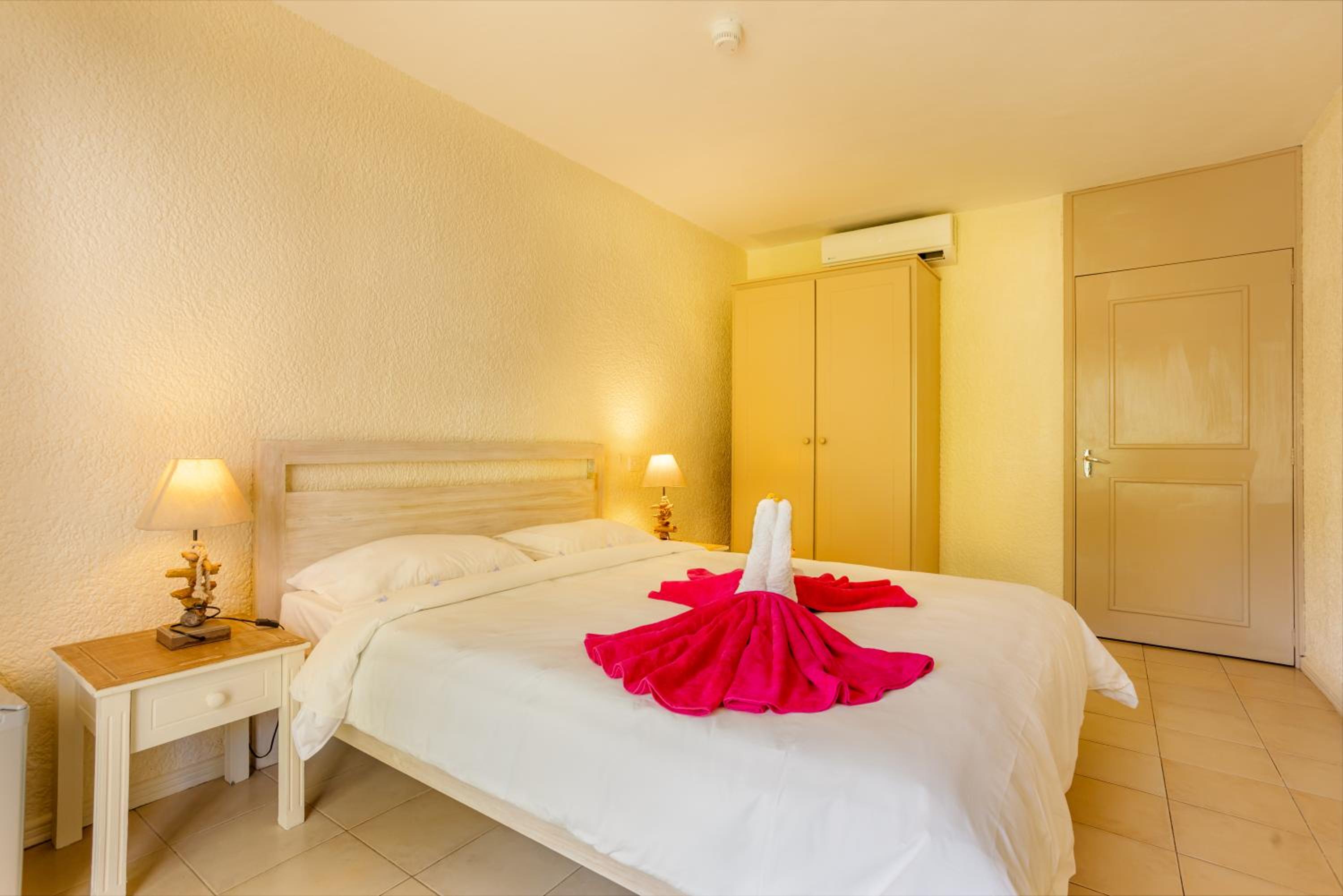 Double Room - Photo 4
