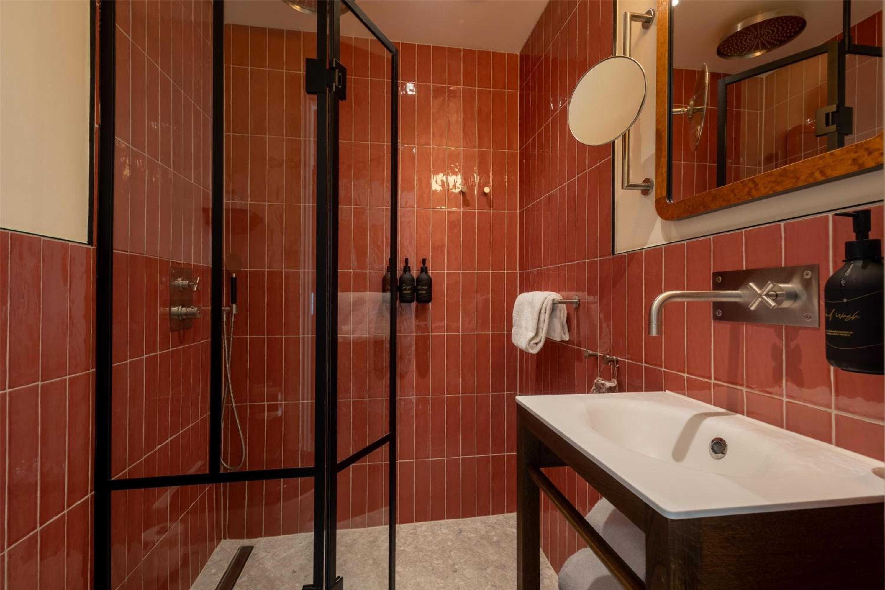 Standard Room - Photo 2