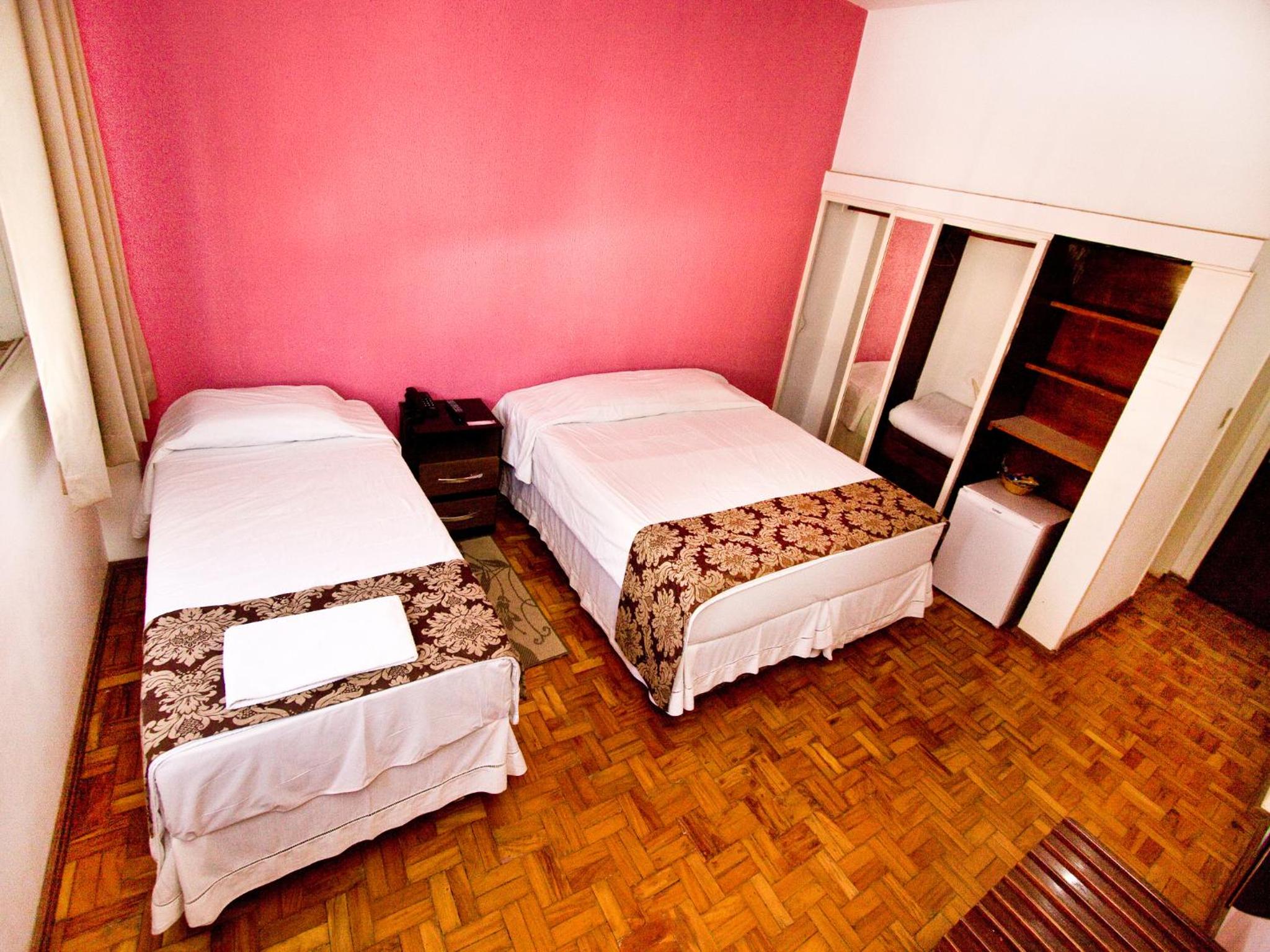 Triple Room with One Double Bed and One Single Bed photo 1