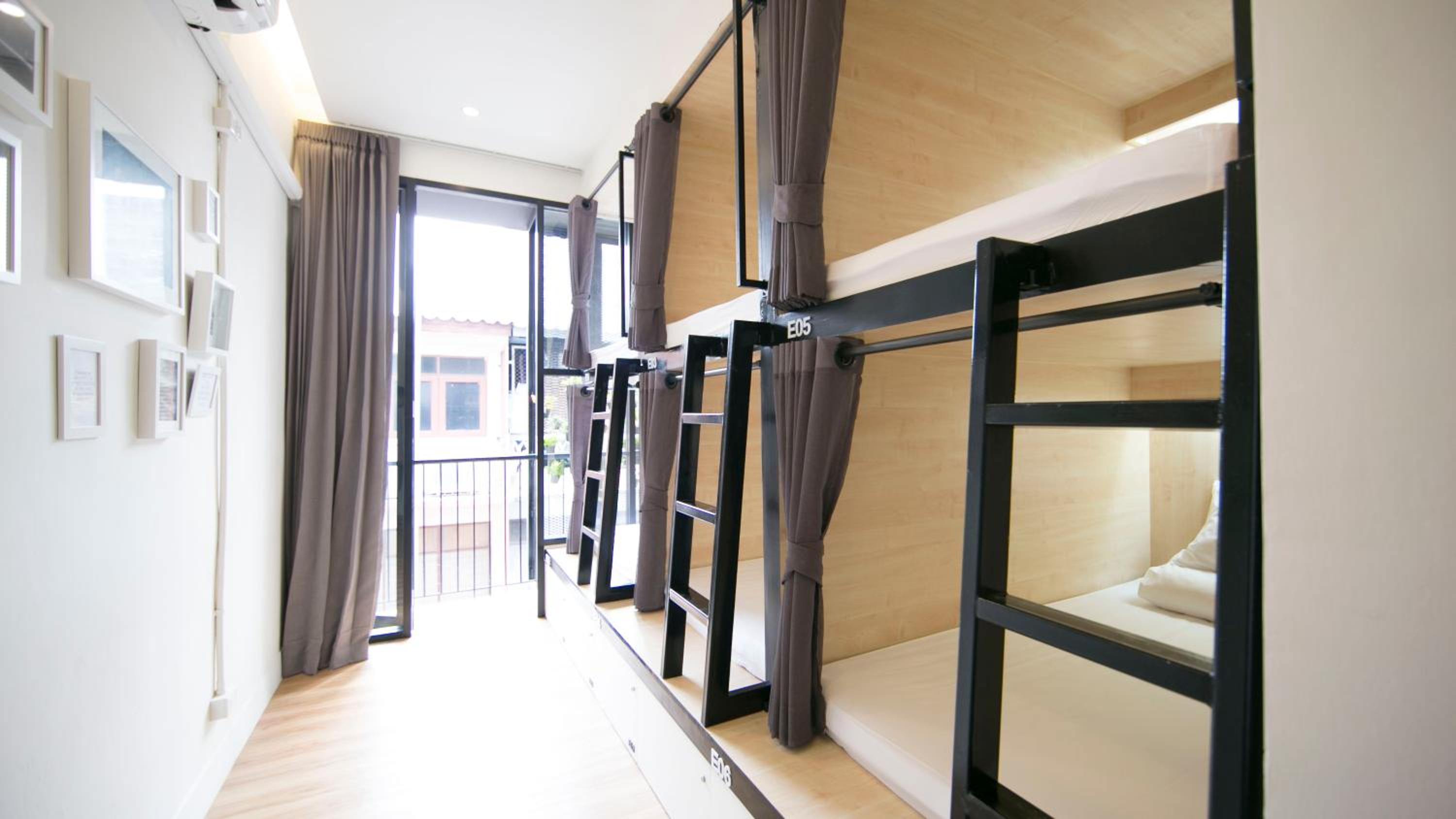 Bed in 6-Bed Dormitory Room photo 1