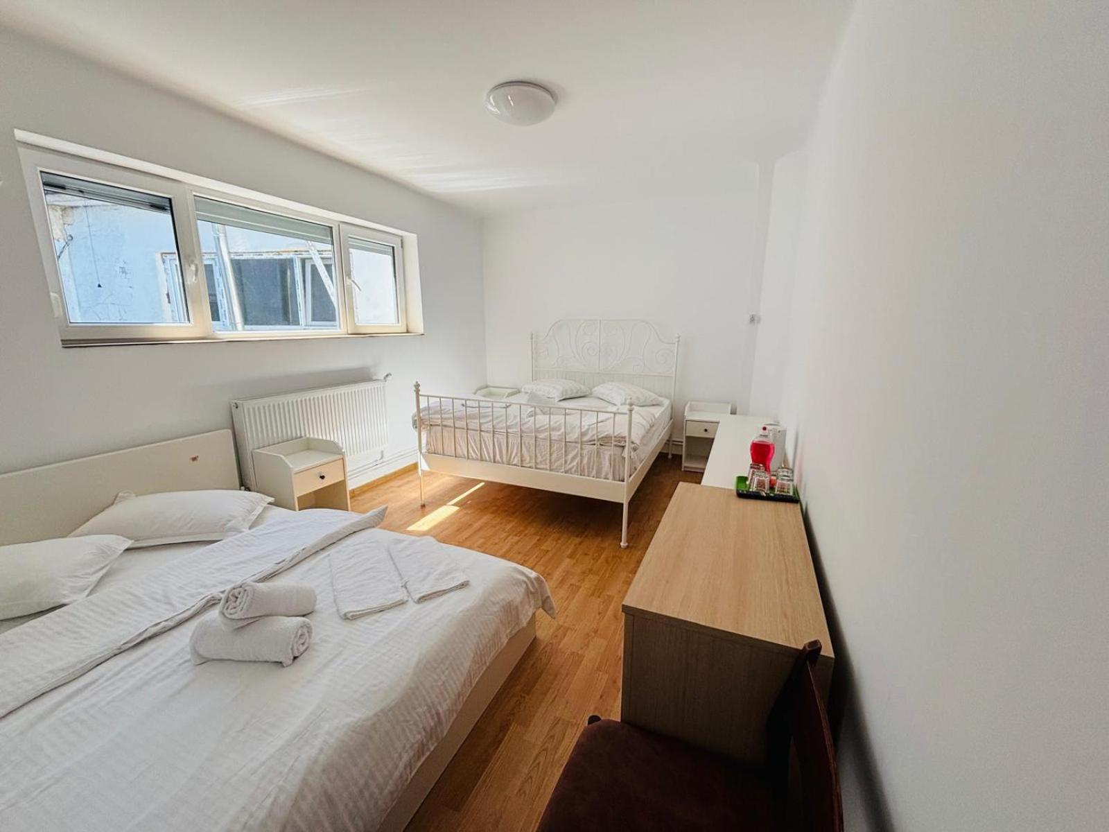 Basic Triple Room - Photo 2