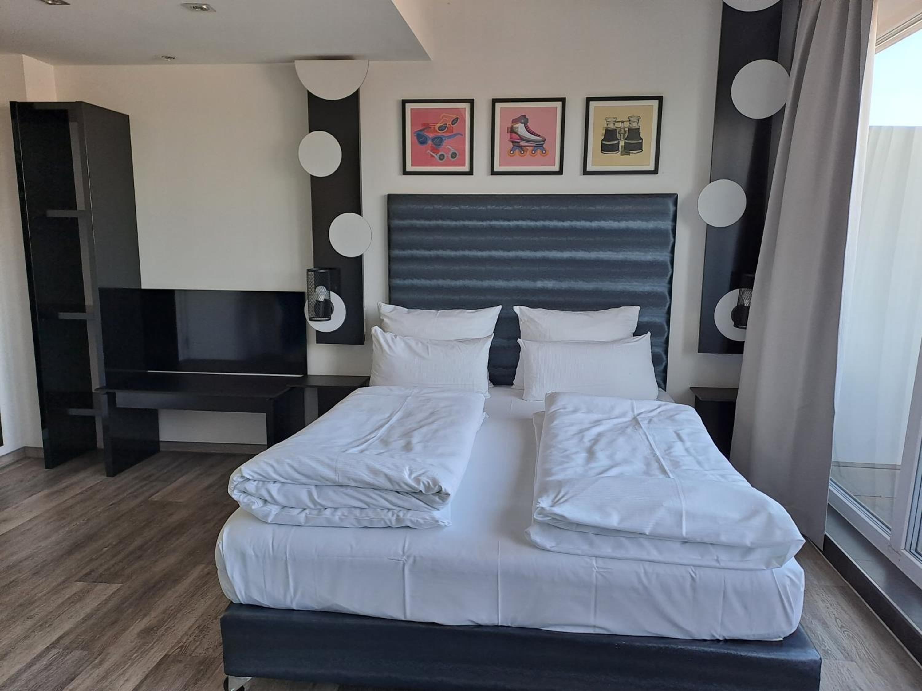 Standard Room photo 2