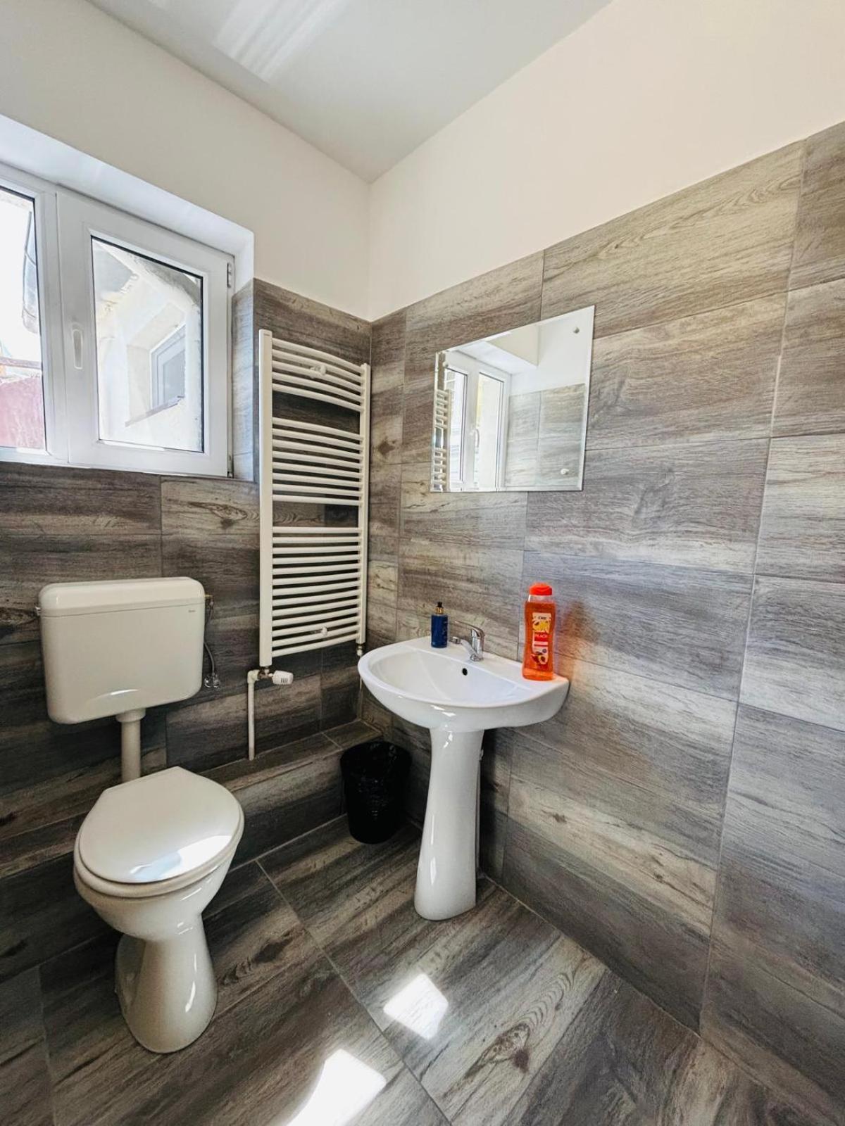 Basic Triple Room - Photo 3