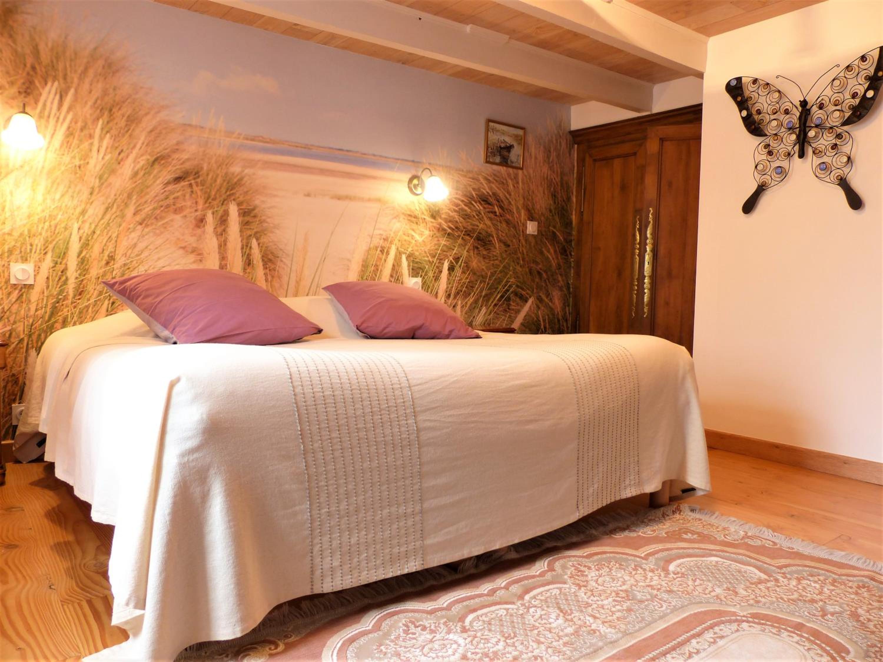 Standard King Room photo 3