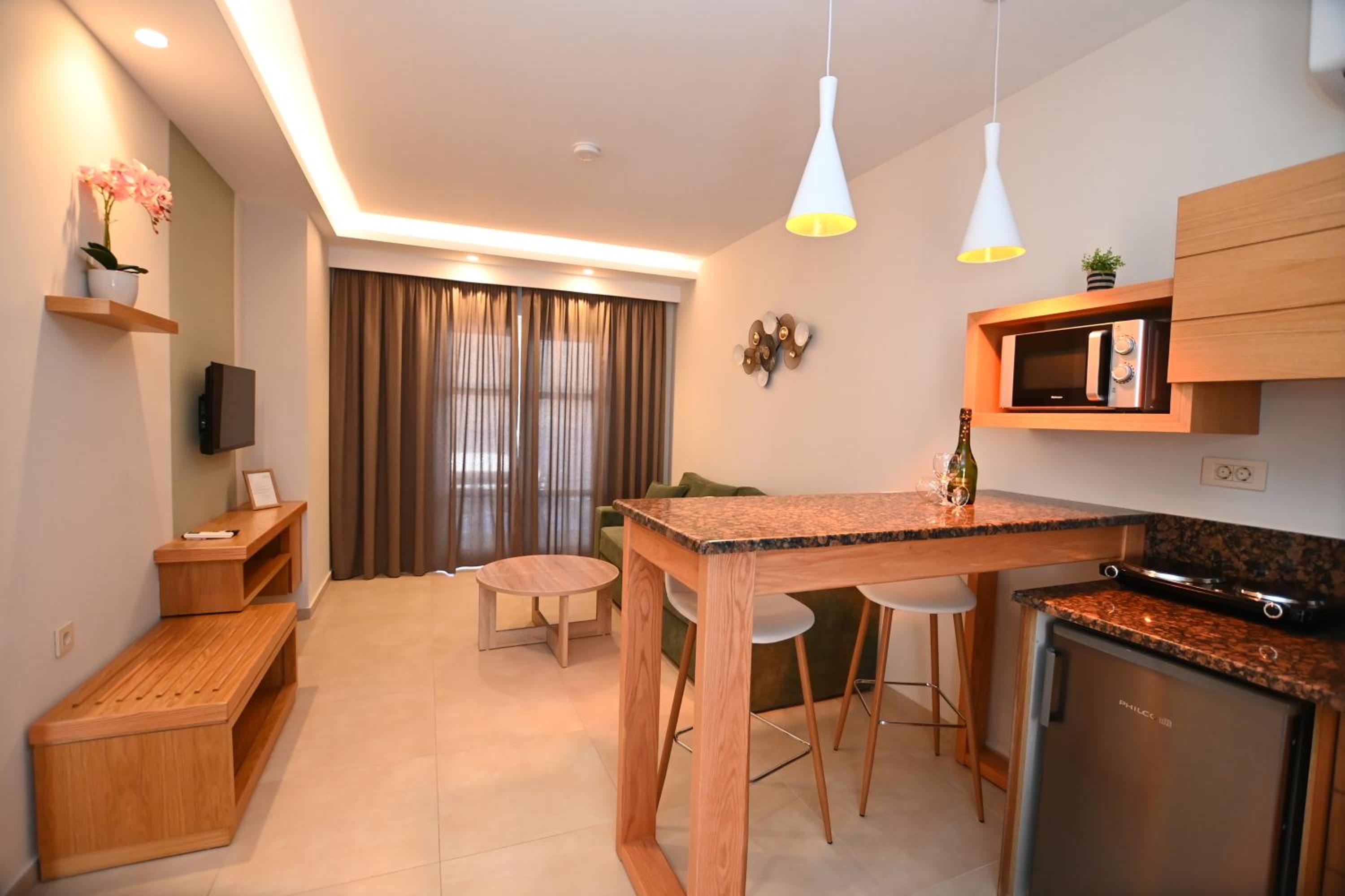 Suite with Private Pool photo 1