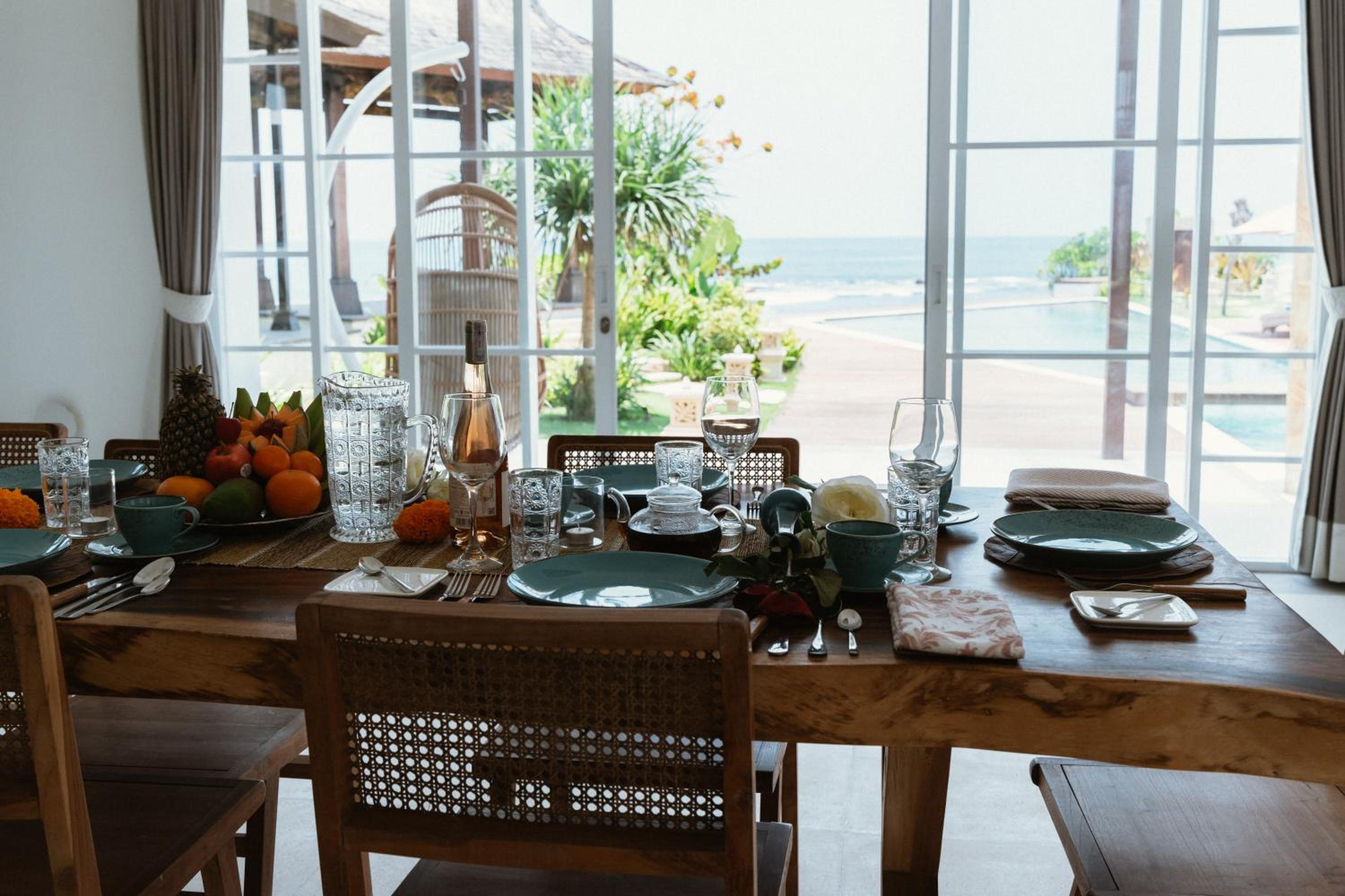 Villa - Beach Front - Photo 3