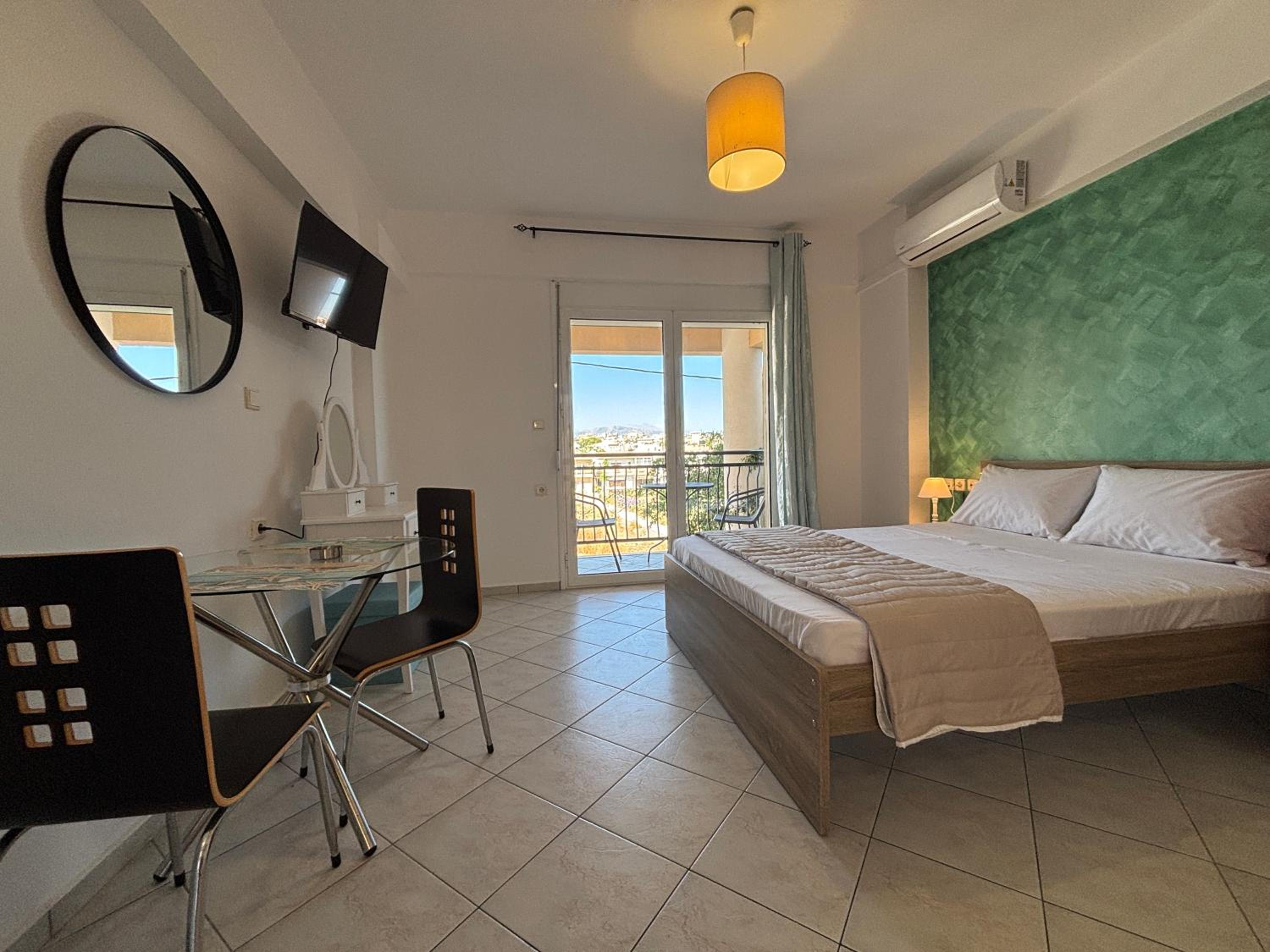 Superior One-Bedroom Apartment with Balcony A3